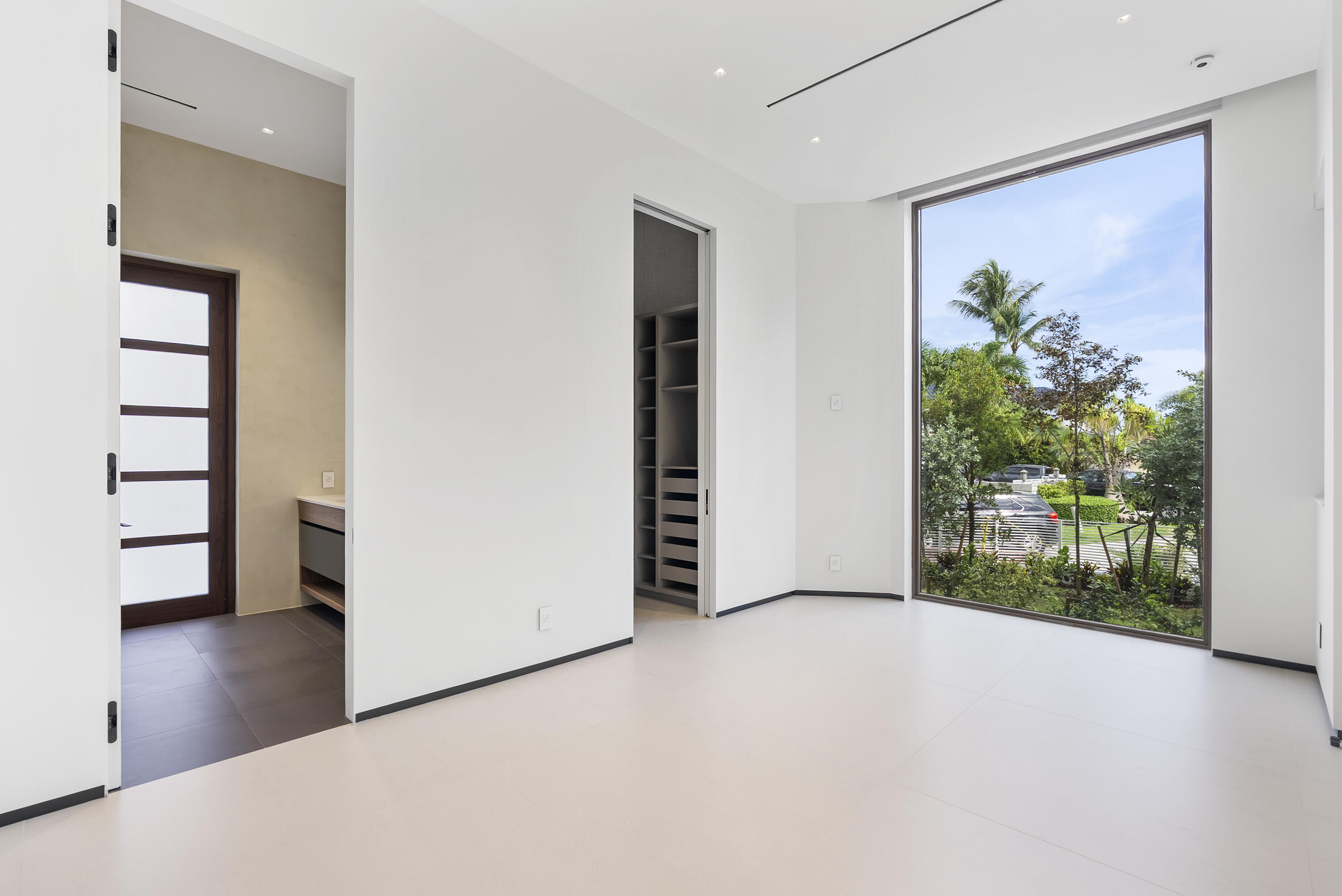 2600 NE 24th Lighthouse Point, FL 33064