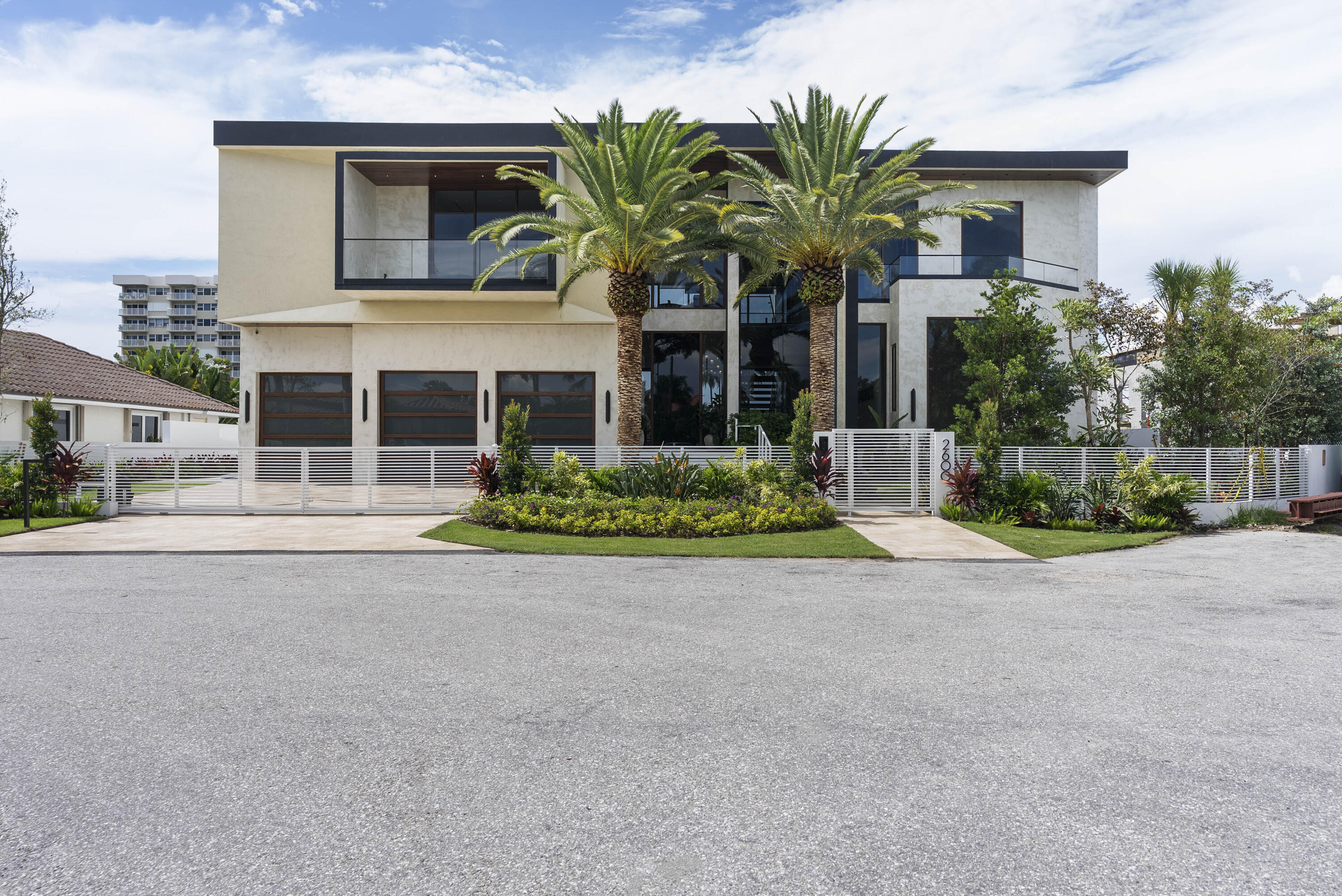 2600 NE 24th Lighthouse Point, FL 33064