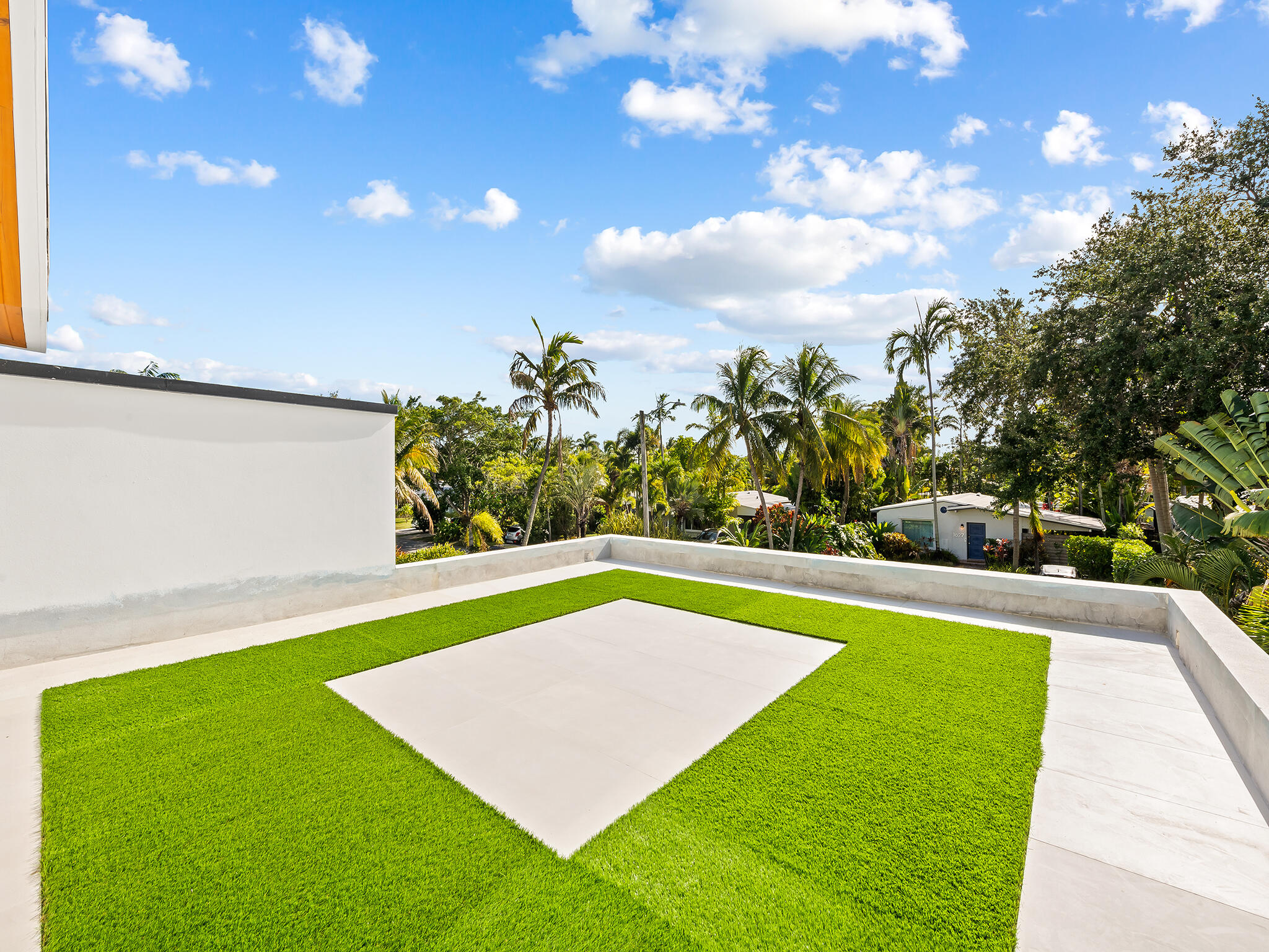 1628 NE 17th Fort Lauderdale, FL 33305
