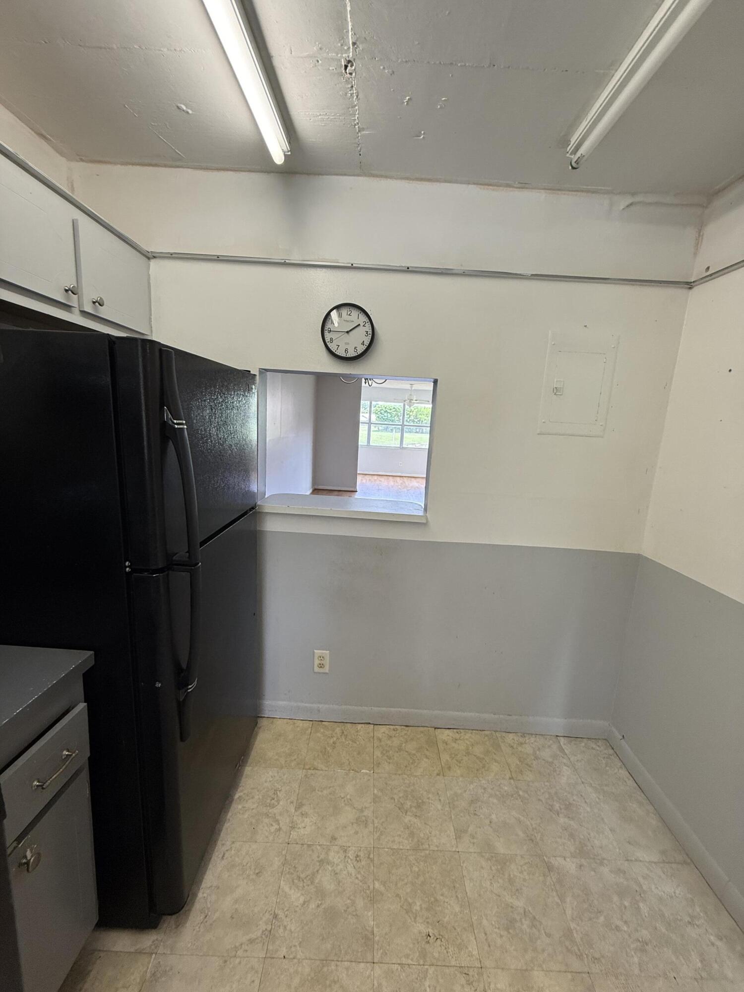 9881 Sunrise Lks Blvd #104 Sunrise, FL 33322