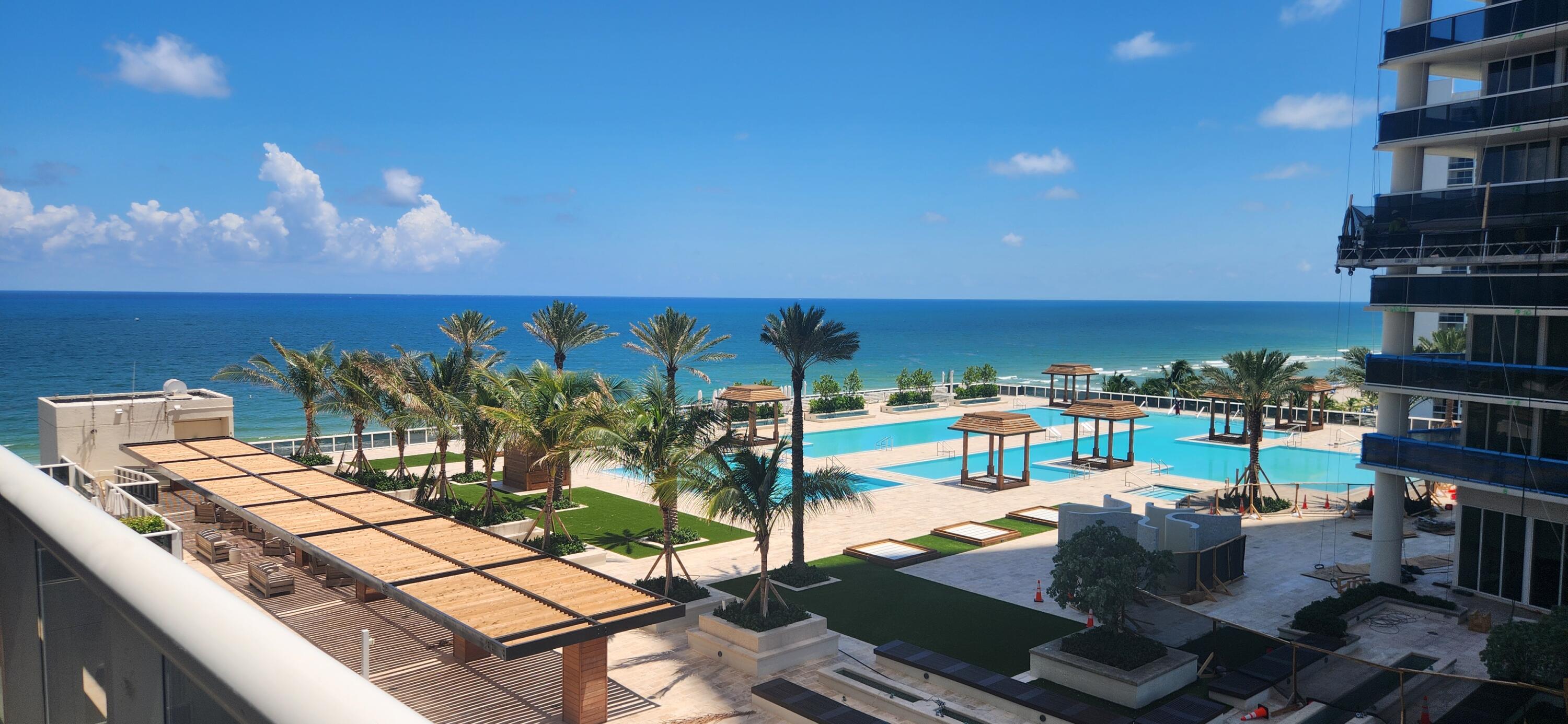 image Beach Club 244