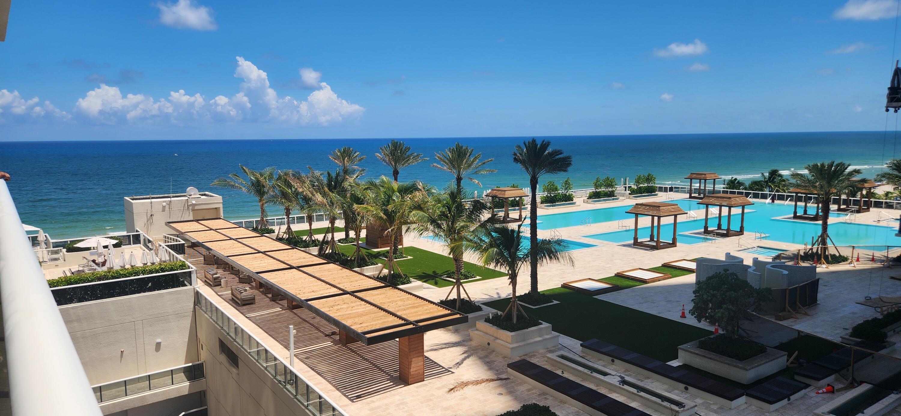 image Beach Club 245