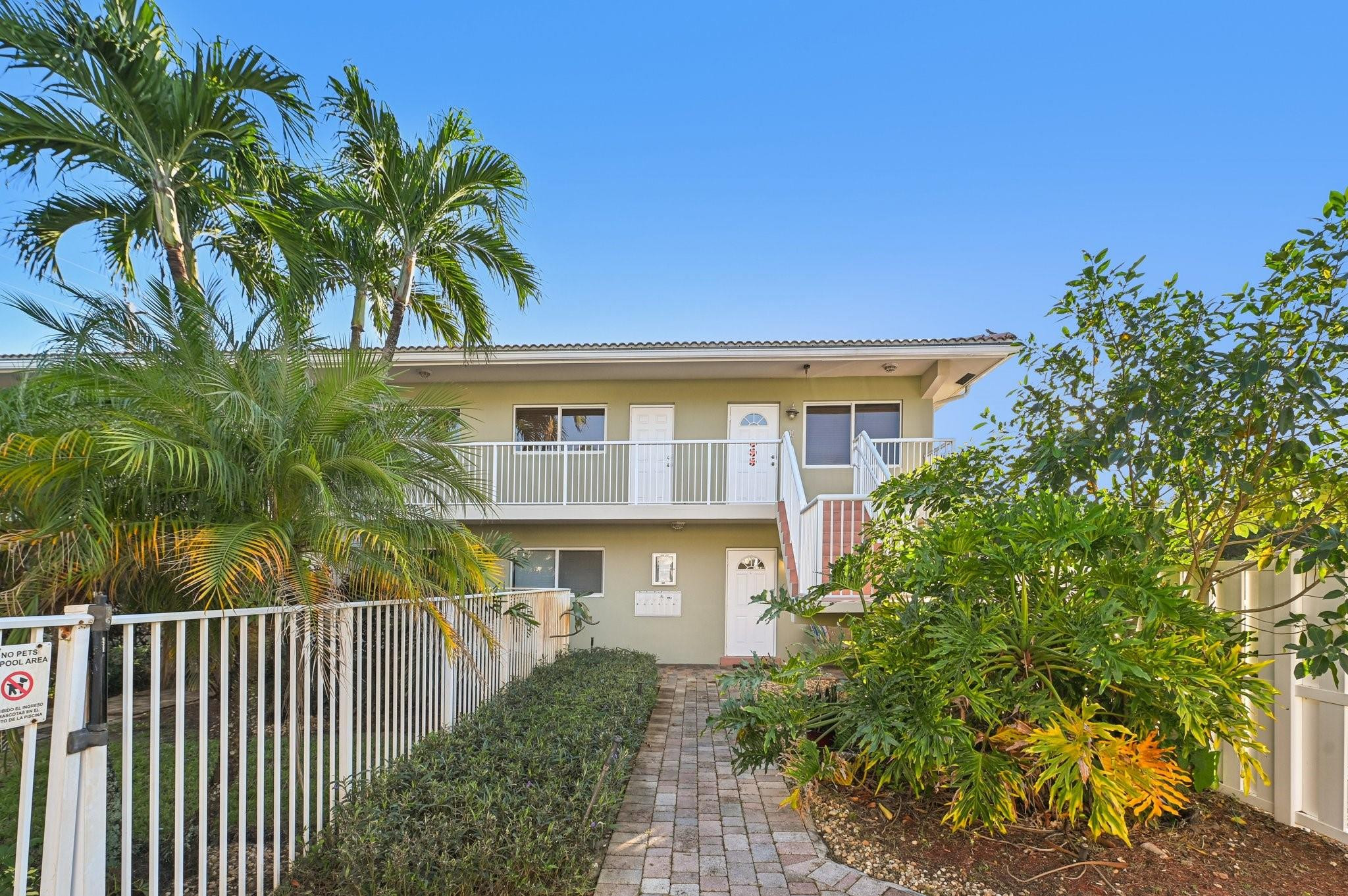 1424 Holly Ht Dr #1
