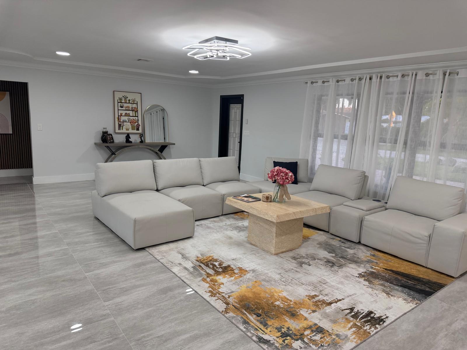 2121 NE 29th St Lighthouse Point, FL 33064