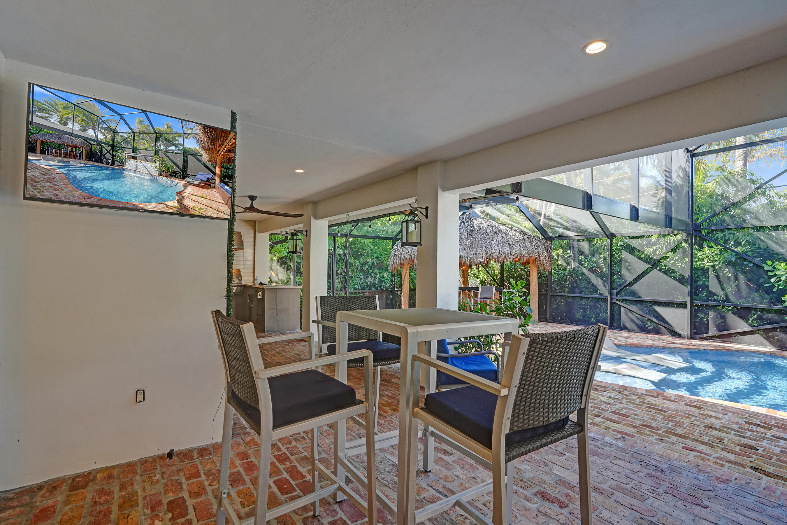738 Middle Riv Dr Fort Lauderdale, FL 33304