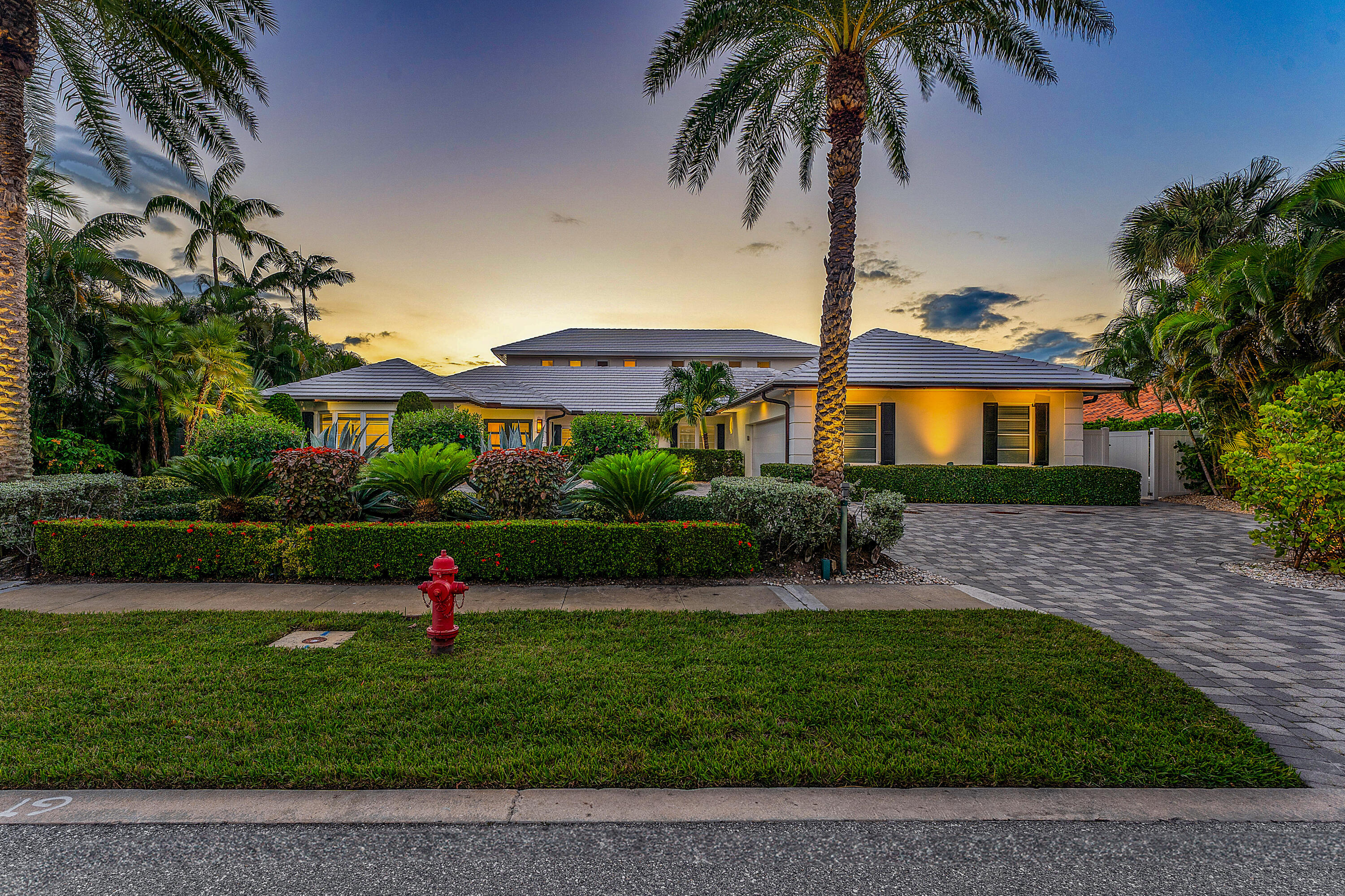 50 Spoonbill Rd Manalapan, FL 33462