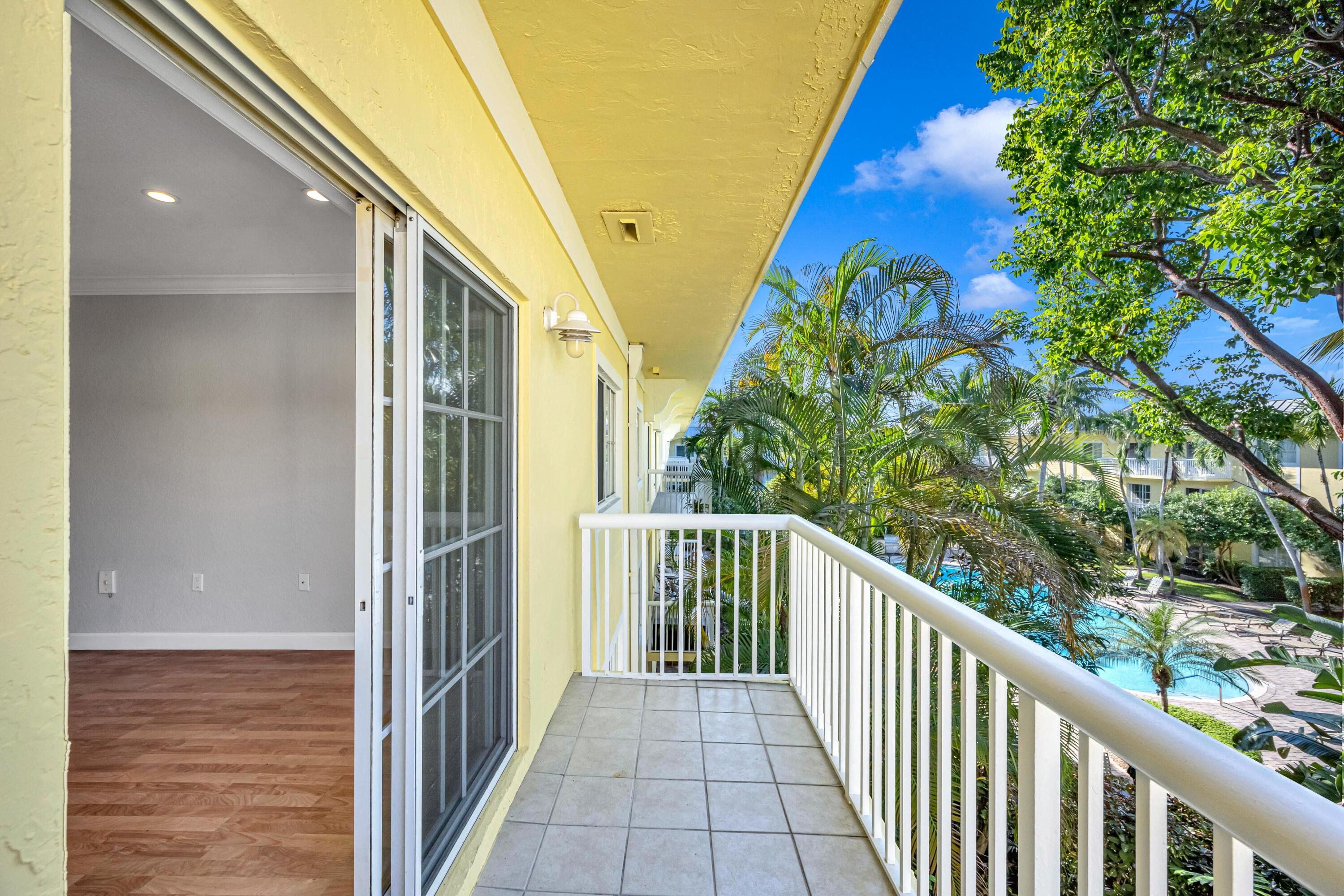 151 NE 16th Ave #369