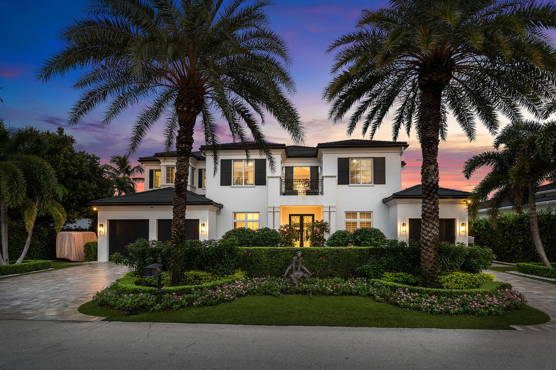 2296 Acorn Palm Rd
