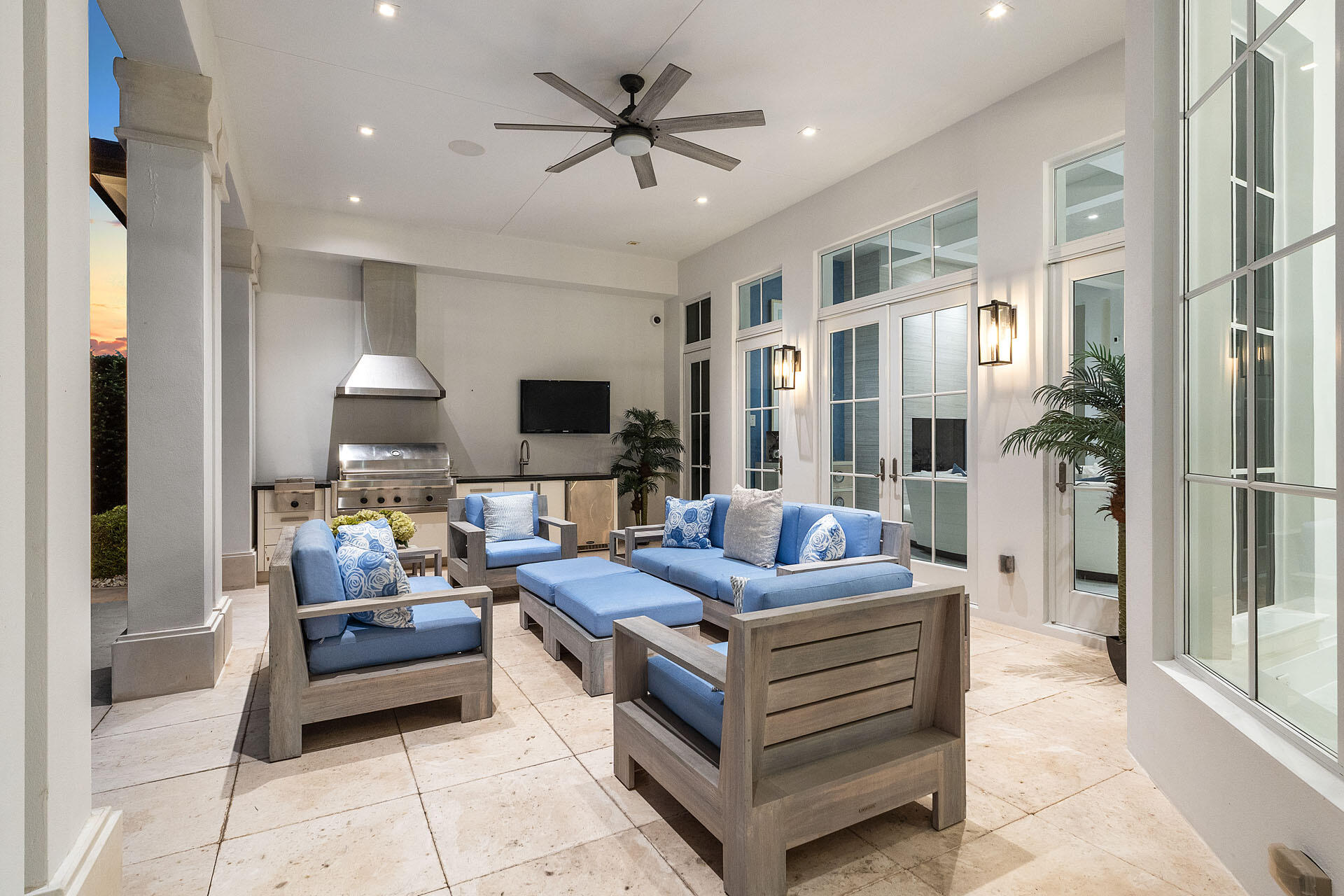 2296 Acorn Palm Rd Boca Raton, FL 33432
