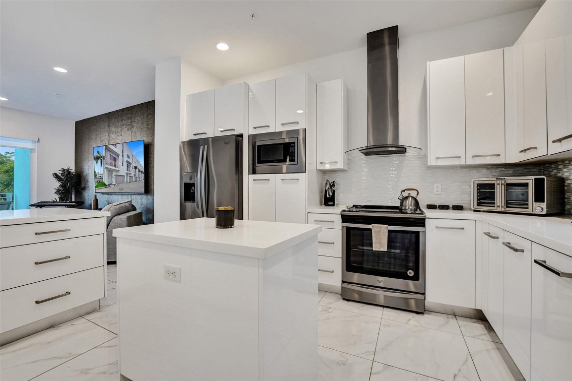 1371 N Ocean Pompano Beach, FL 33062