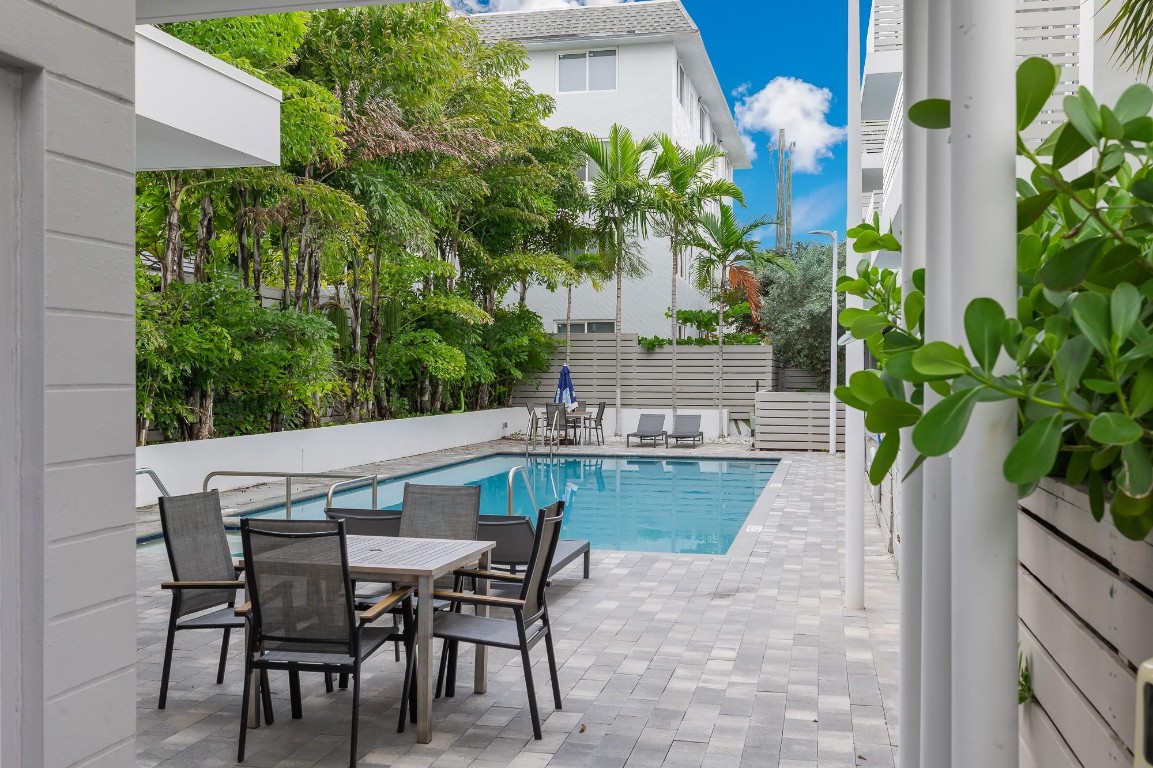 1371 N Ocean Pompano Beach, FL 33062