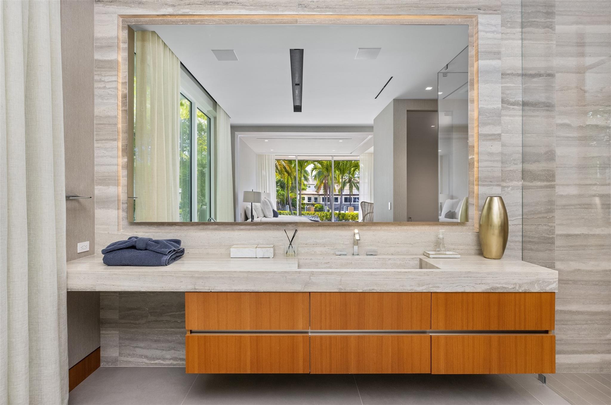 650 Royal Plz Dr Fort Lauderdale, FL 33301 650 Royal Plz Dr Fort Lauderdale, FL 33301