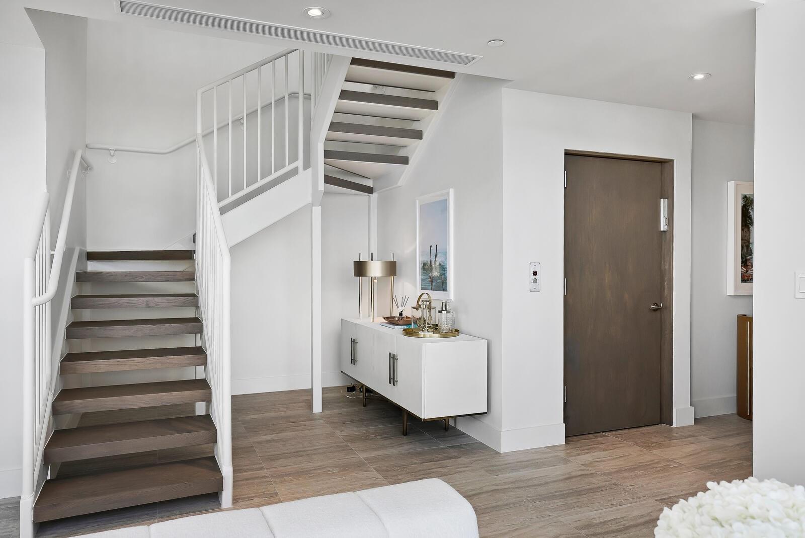 525 Fort Lauderdale Bch Blvd #1701 Fort Lauderdale, FL 33304