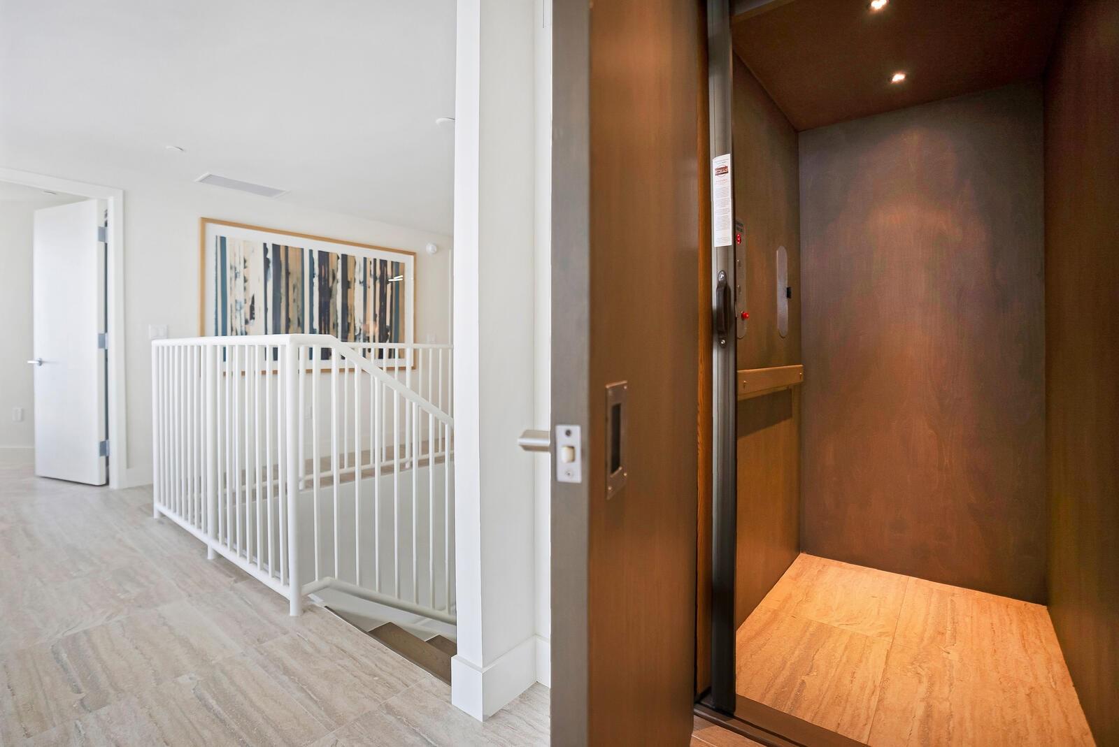 525 Fort Lauderdale Bch Blvd #1701 Fort Lauderdale, FL 33304