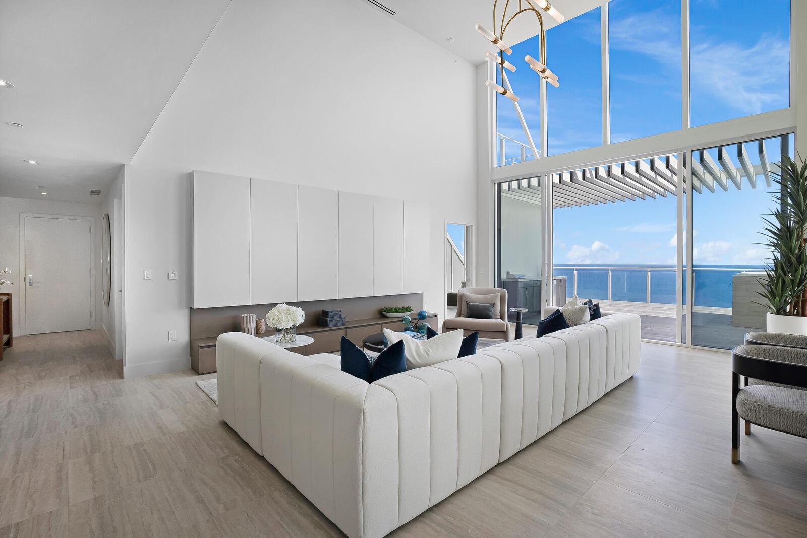 525 Fort Lauderdale Bch Blvd #1701 Fort Lauderdale, FL 33304