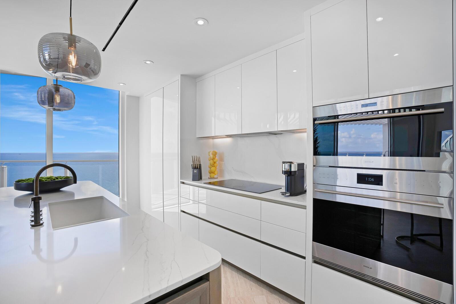 525 Fort Lauderdale Bch Blvd #1701 Fort Lauderdale, FL 33304