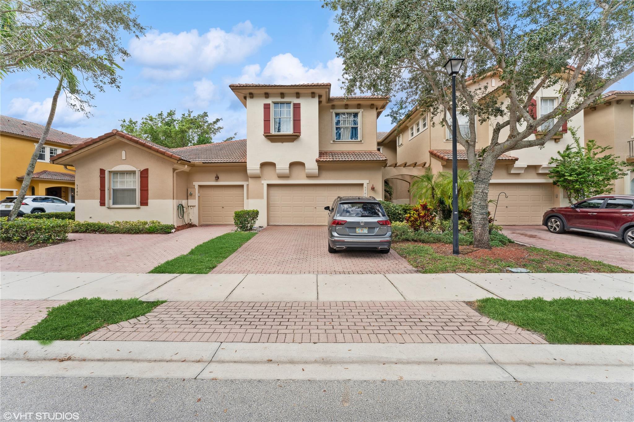5788 NW 119th Ter