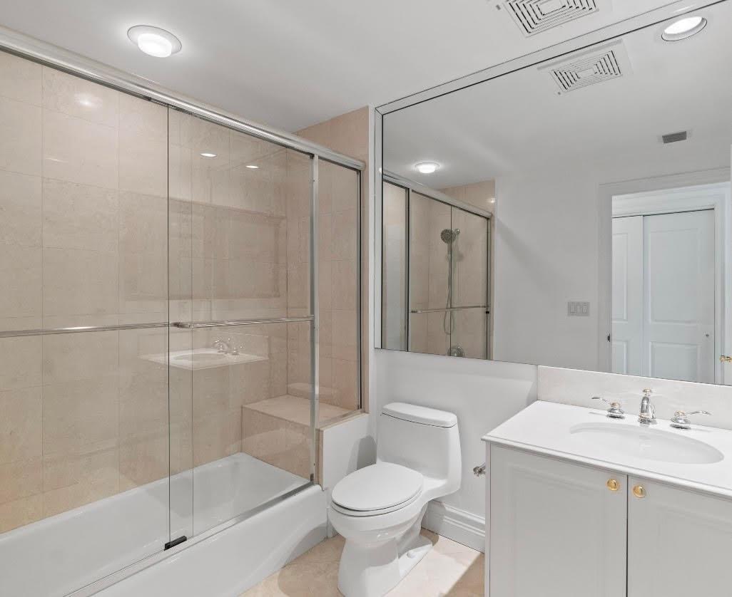 1063 Hillsboro Mile #203 Hillsboro Beach, FL 33062