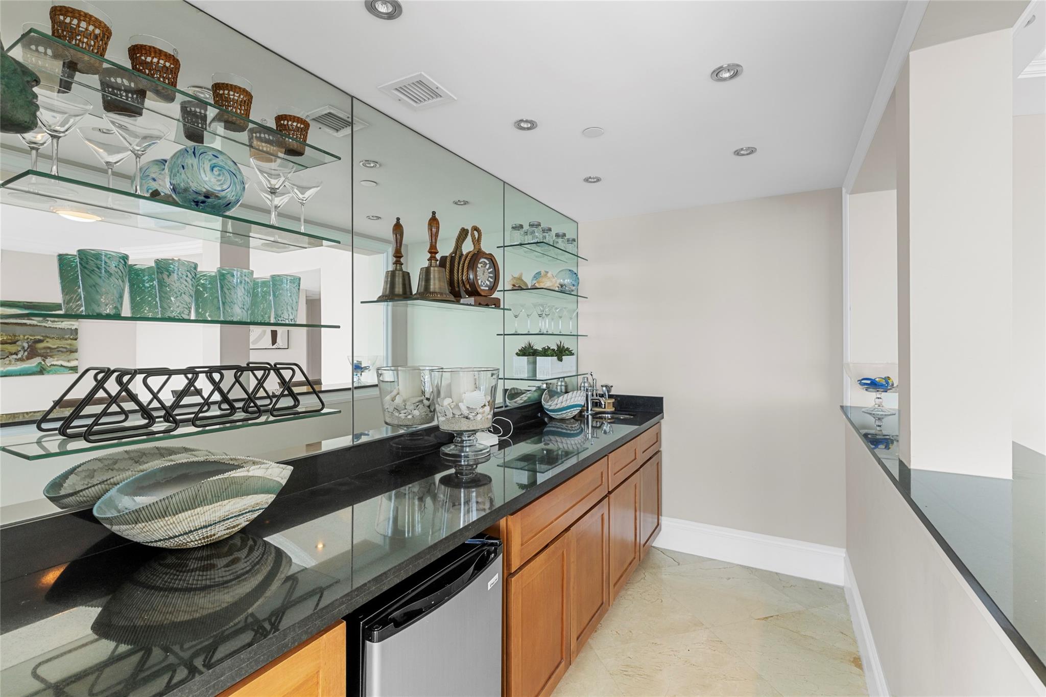 3101 S Ocean Dr #1808 Hollywood, FL 33019