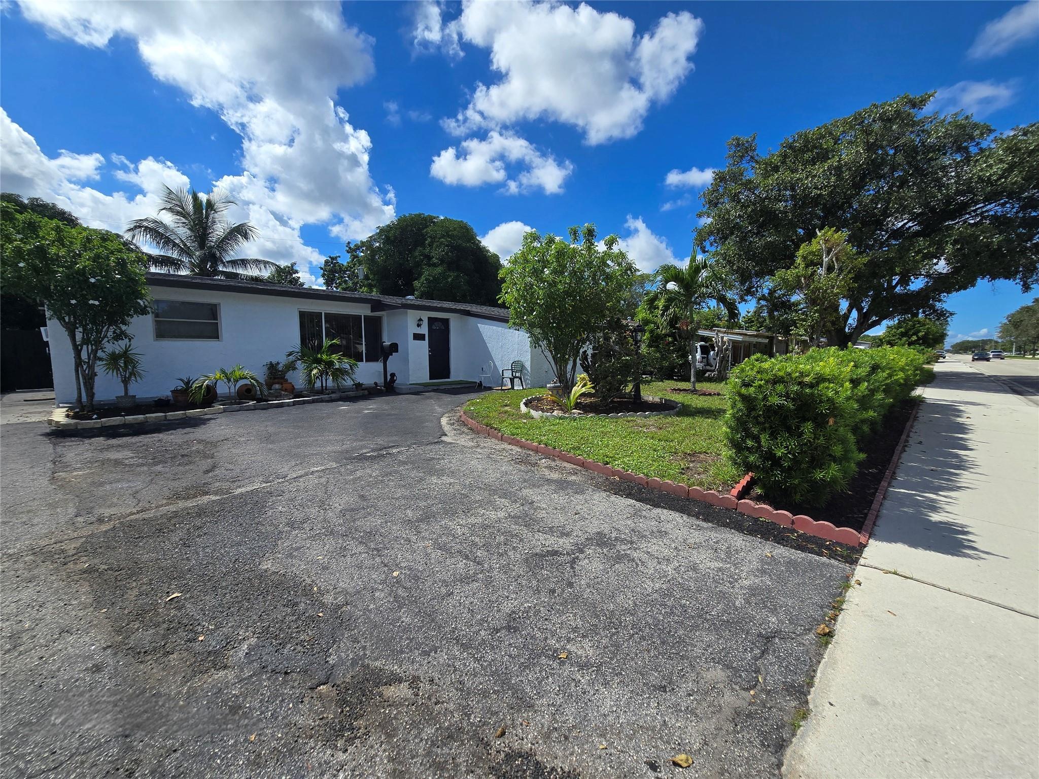 6138 Southgate Blvd