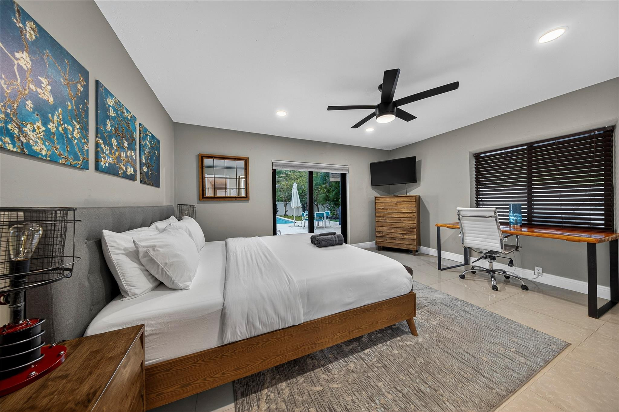 1210 NE 16th Fort Lauderdale, FL 33304