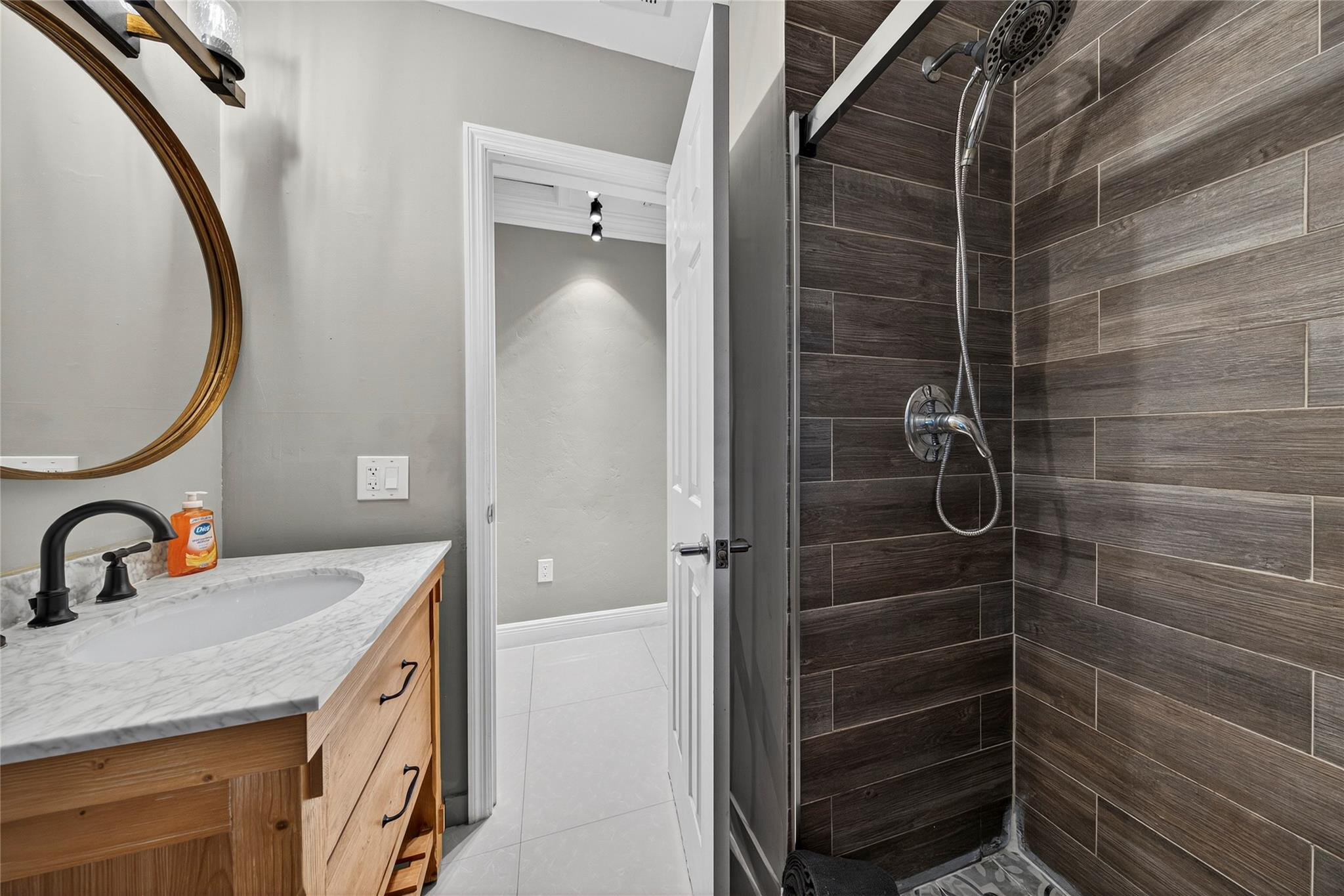 1210 NE 16th Fort Lauderdale, FL 33304