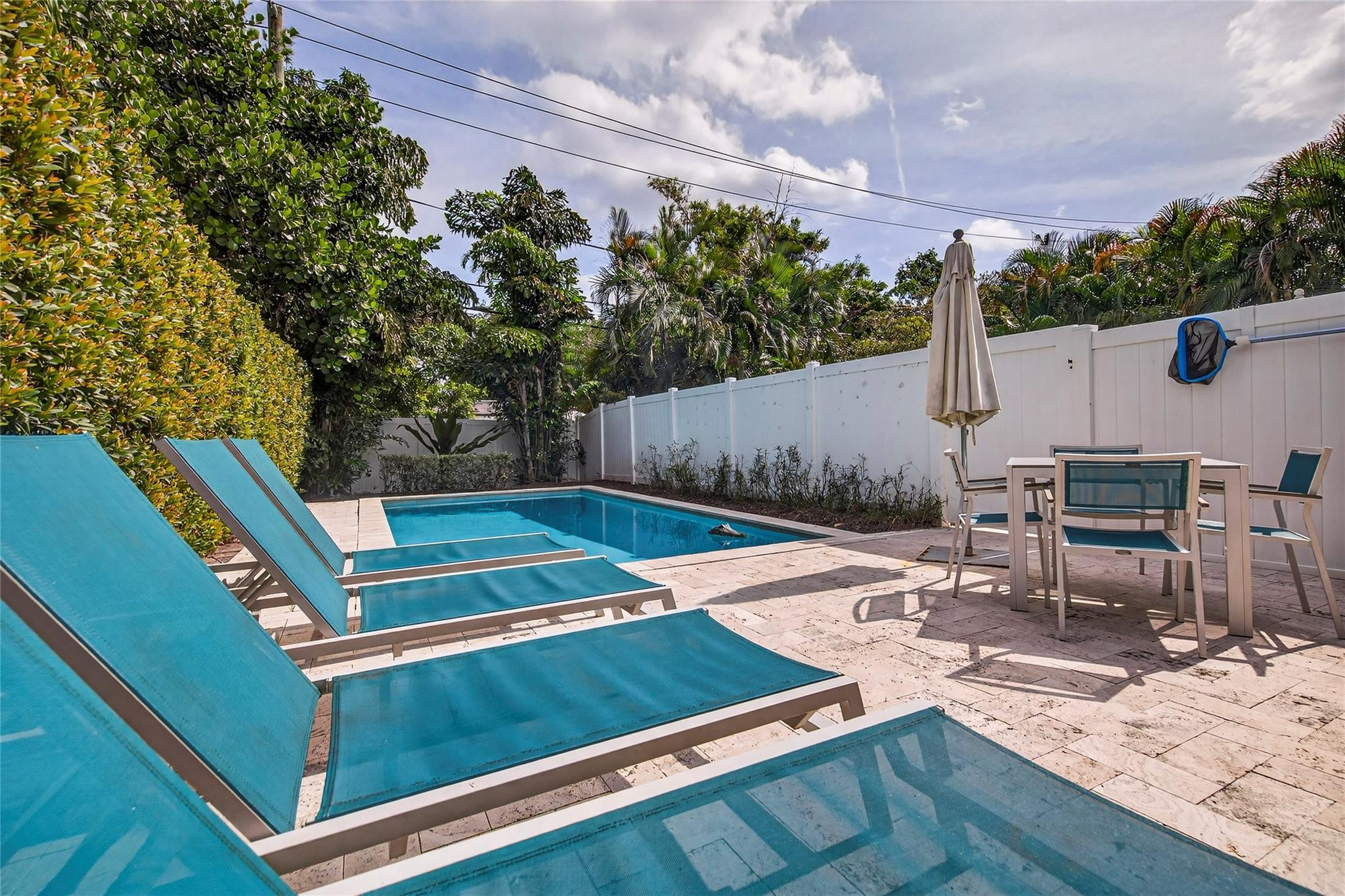 1210 NE 16th Fort Lauderdale, FL 33304