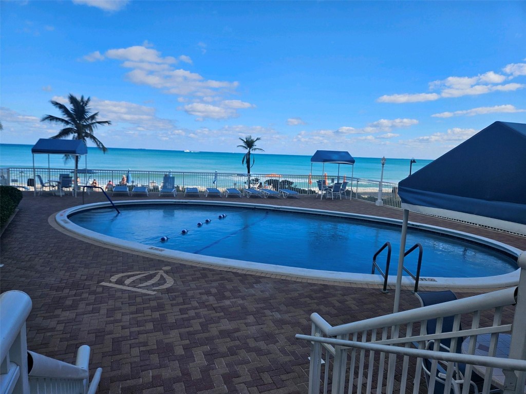 3850 Galt Ocean Dr #208 Fort Lauderdale, FL 33308