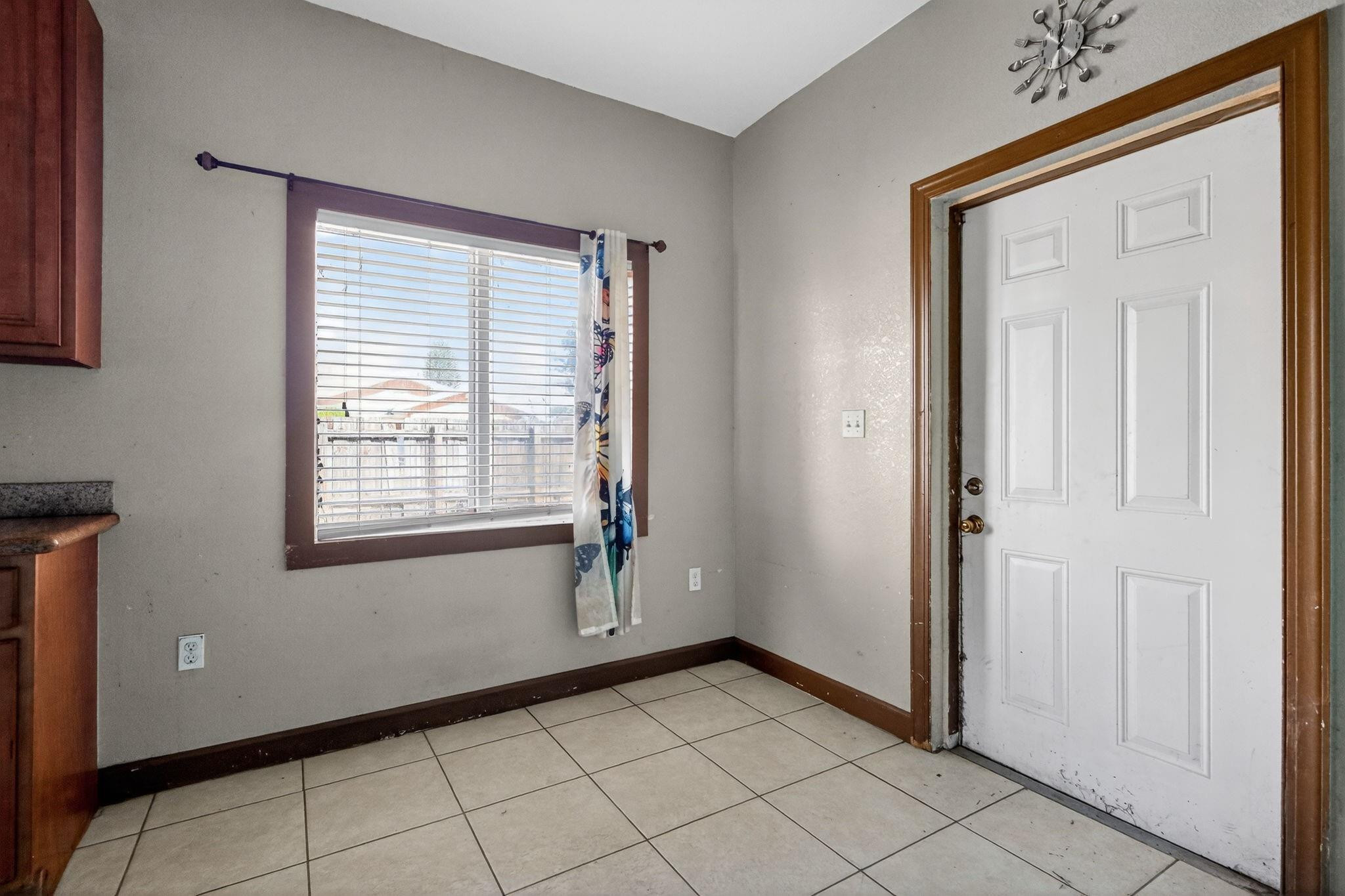 6351 NW 31st Ct Miami, FL 33147