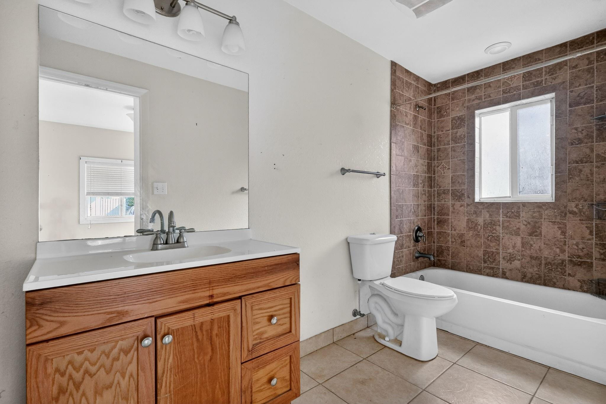 6351 NW 31st Ct Miami, FL 33147