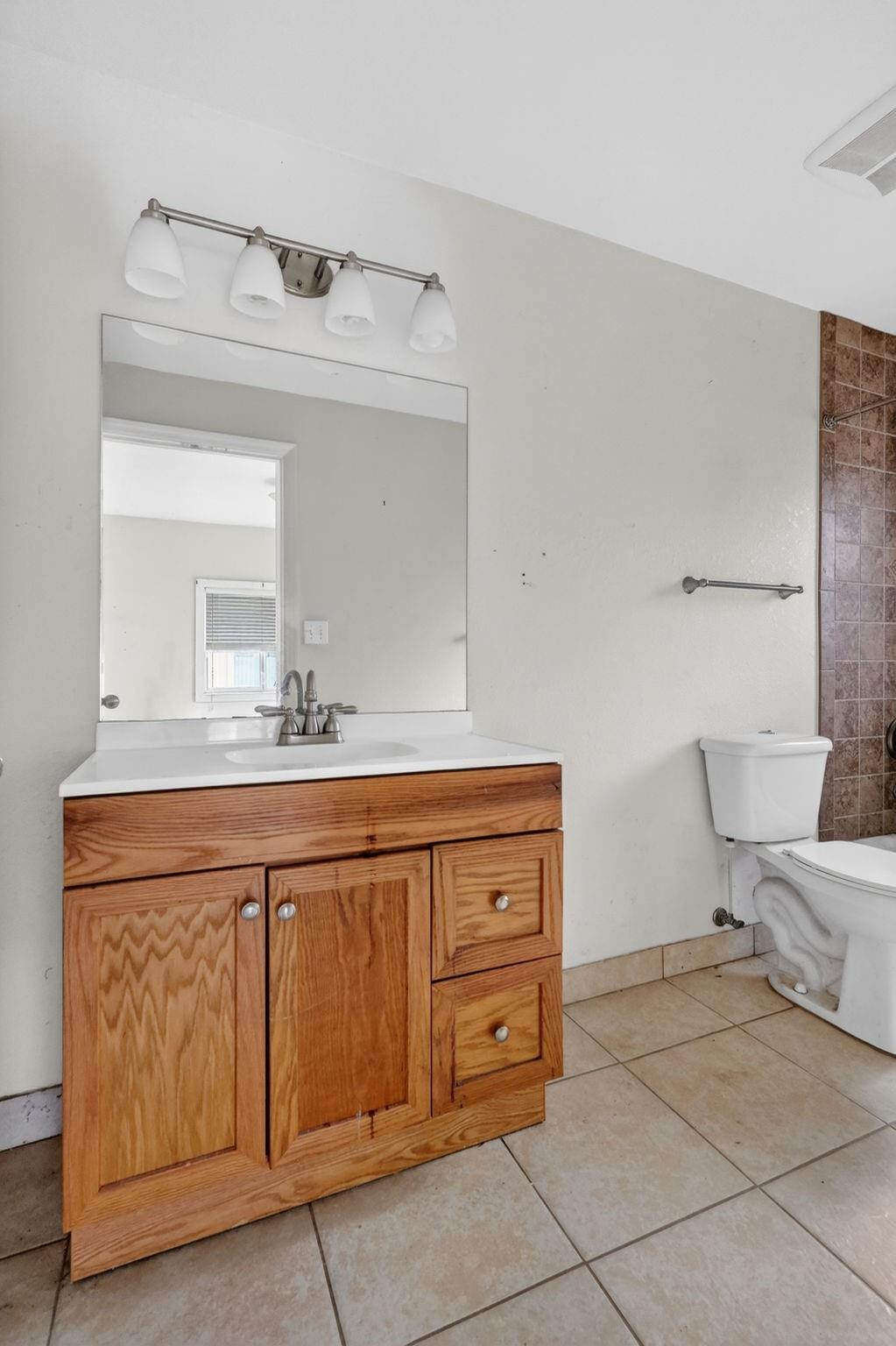 6351 NW 31st Ct Miami, FL 33147