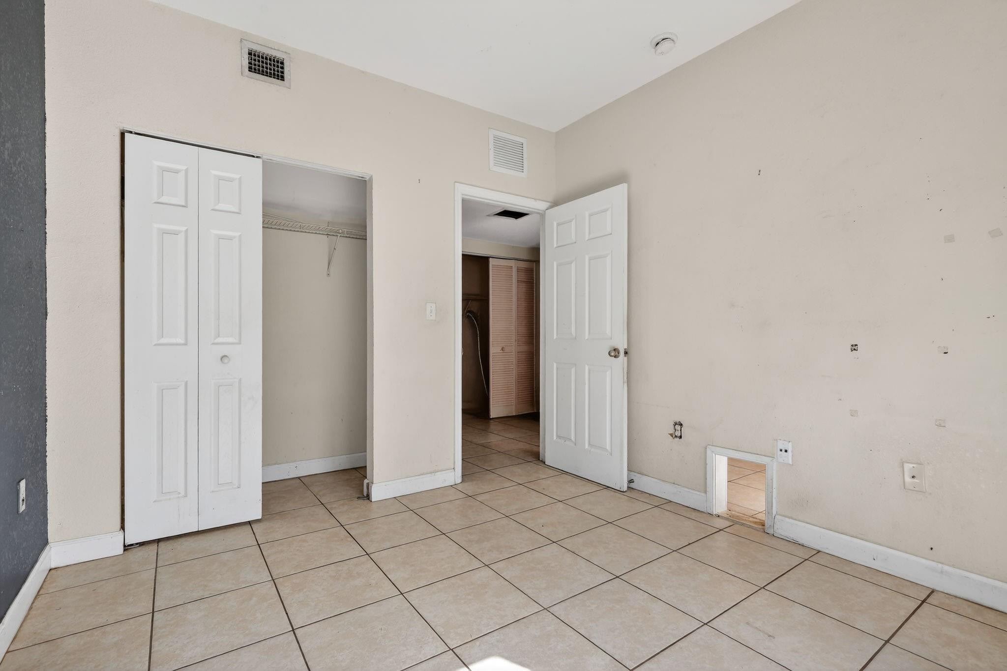 6351 NW 31st Ct Miami, FL 33147