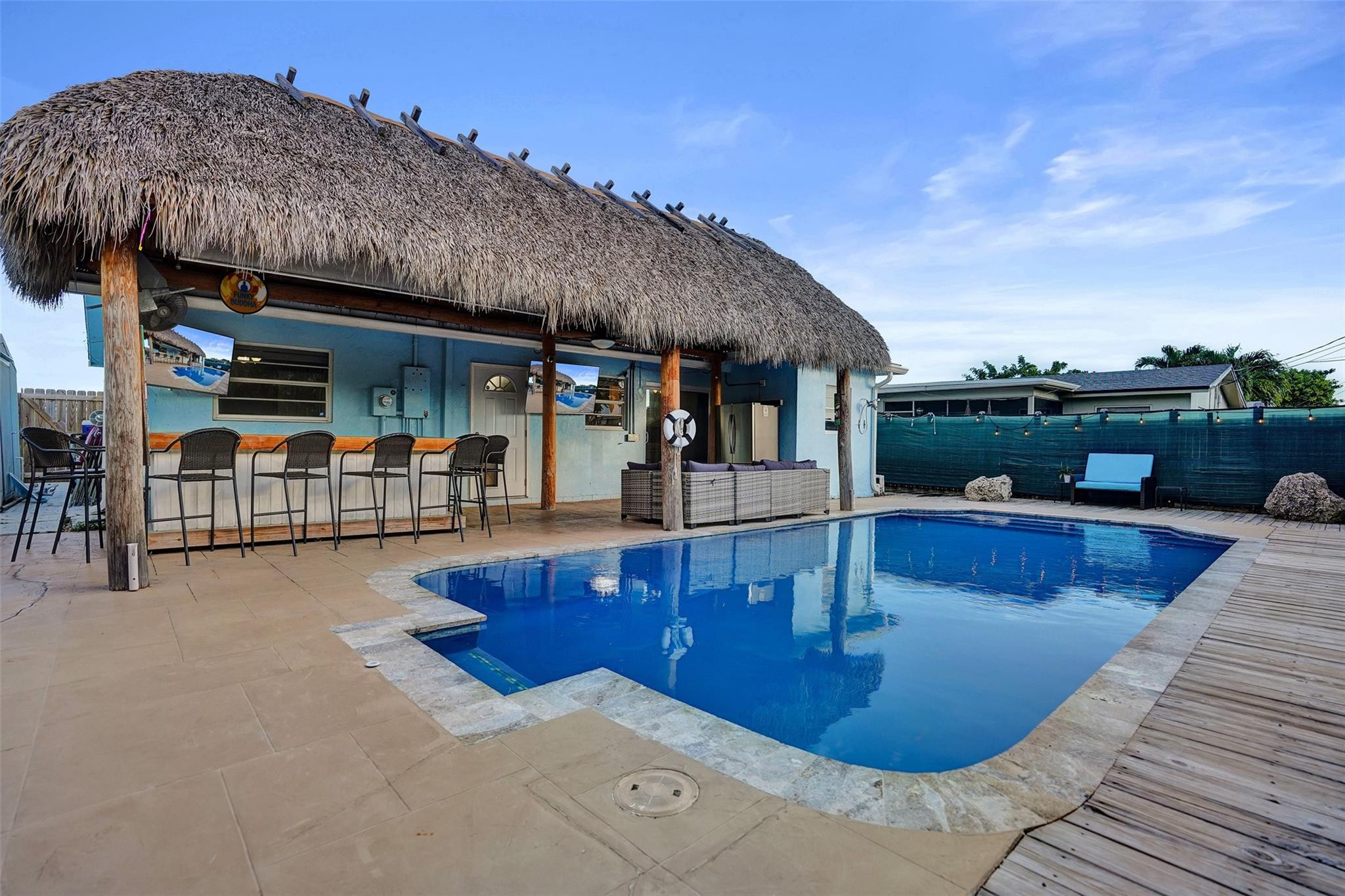 4221 NE 13th Ave Oakland Park, FL 33334