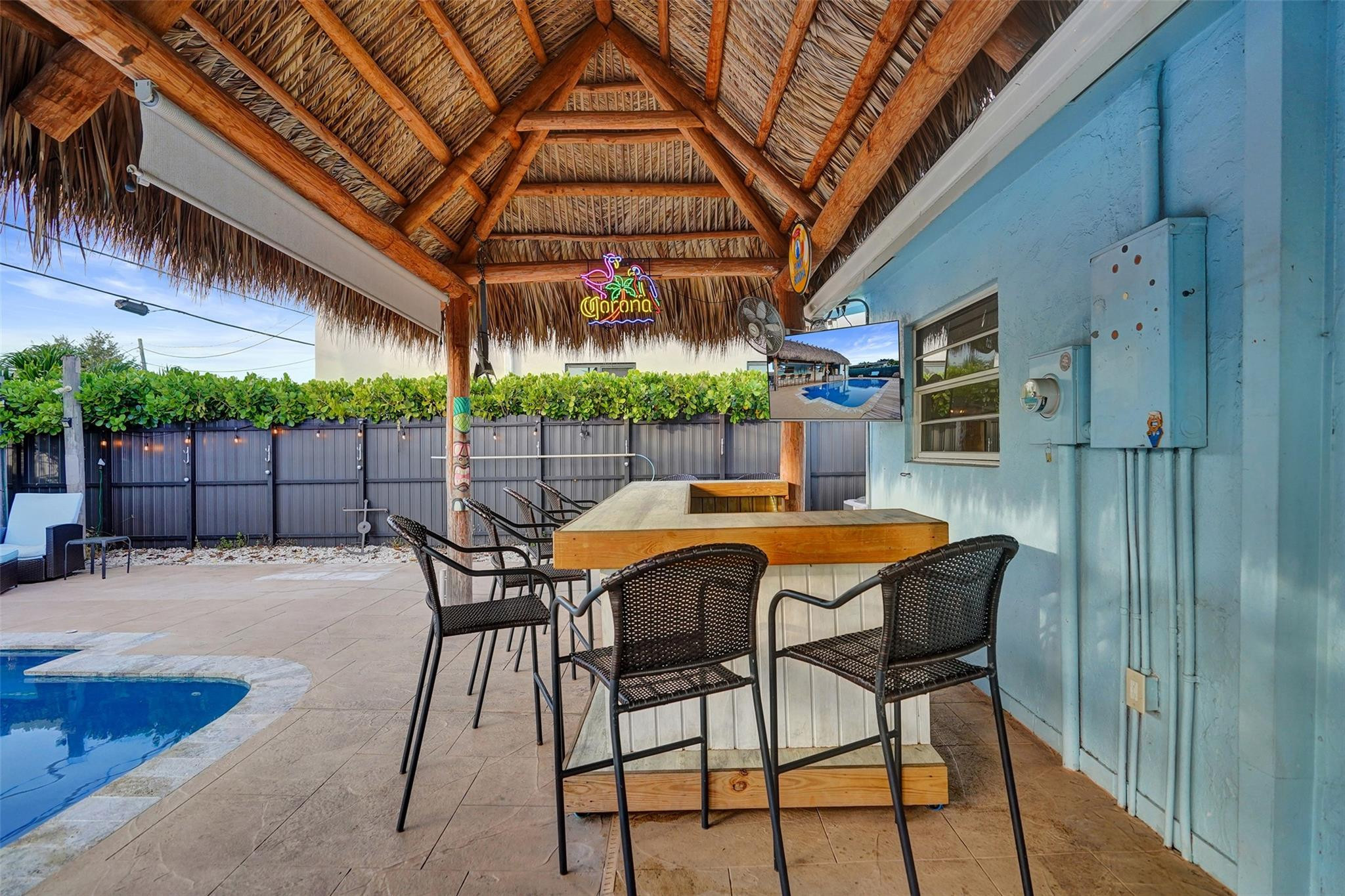 4221 NE 13th Ave Oakland Park, FL 33334