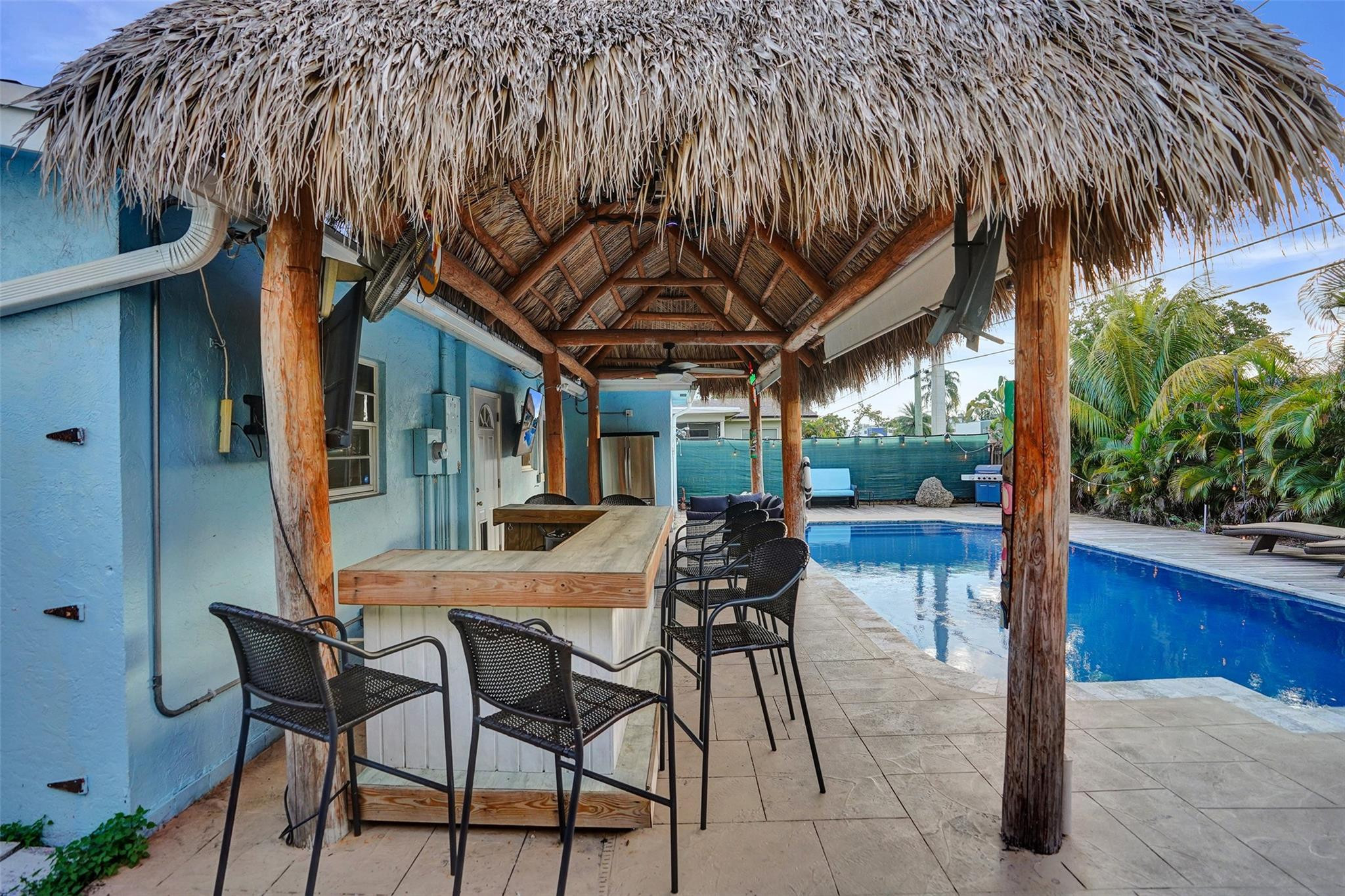 4221 NE 13th Ave Oakland Park, FL 33334