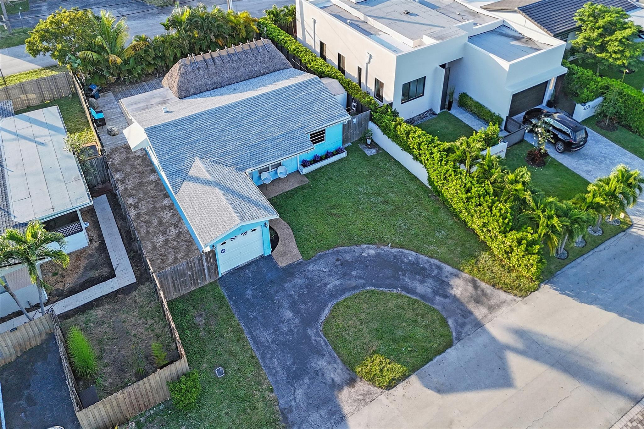 4221 NE 13th Ave Oakland Park, FL 33334