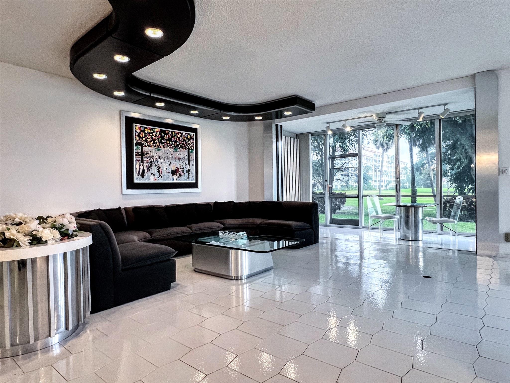 800 Cypress Grv Dr #106