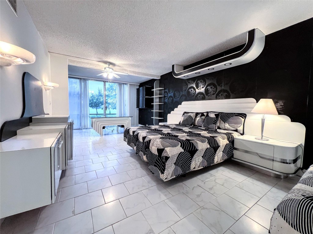 800 Cypress Grv Dr #106 Pompano Beach, FL 33069