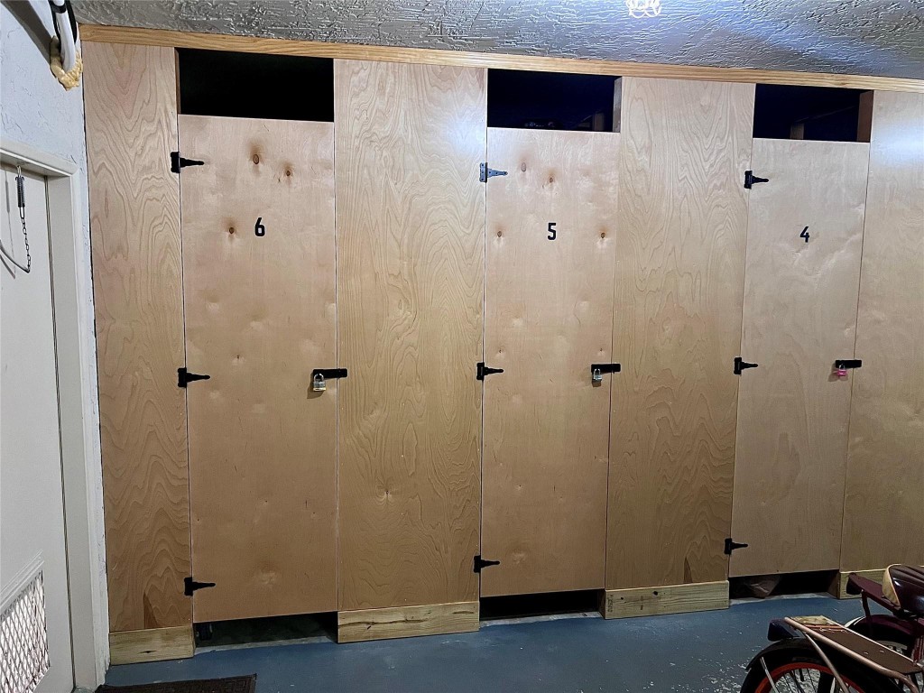 800 Cypress Grv Dr #106 Pompano Beach, FL 33069