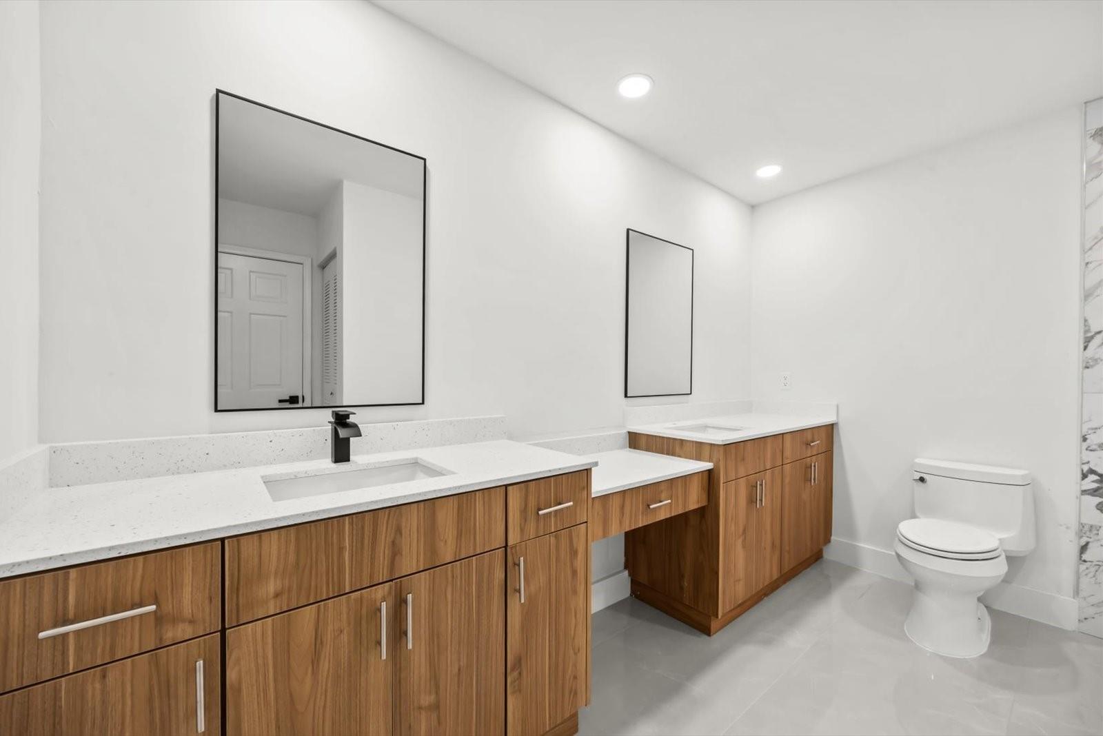 9791 Sun Pointe Dr Boynton Beach, FL 33437