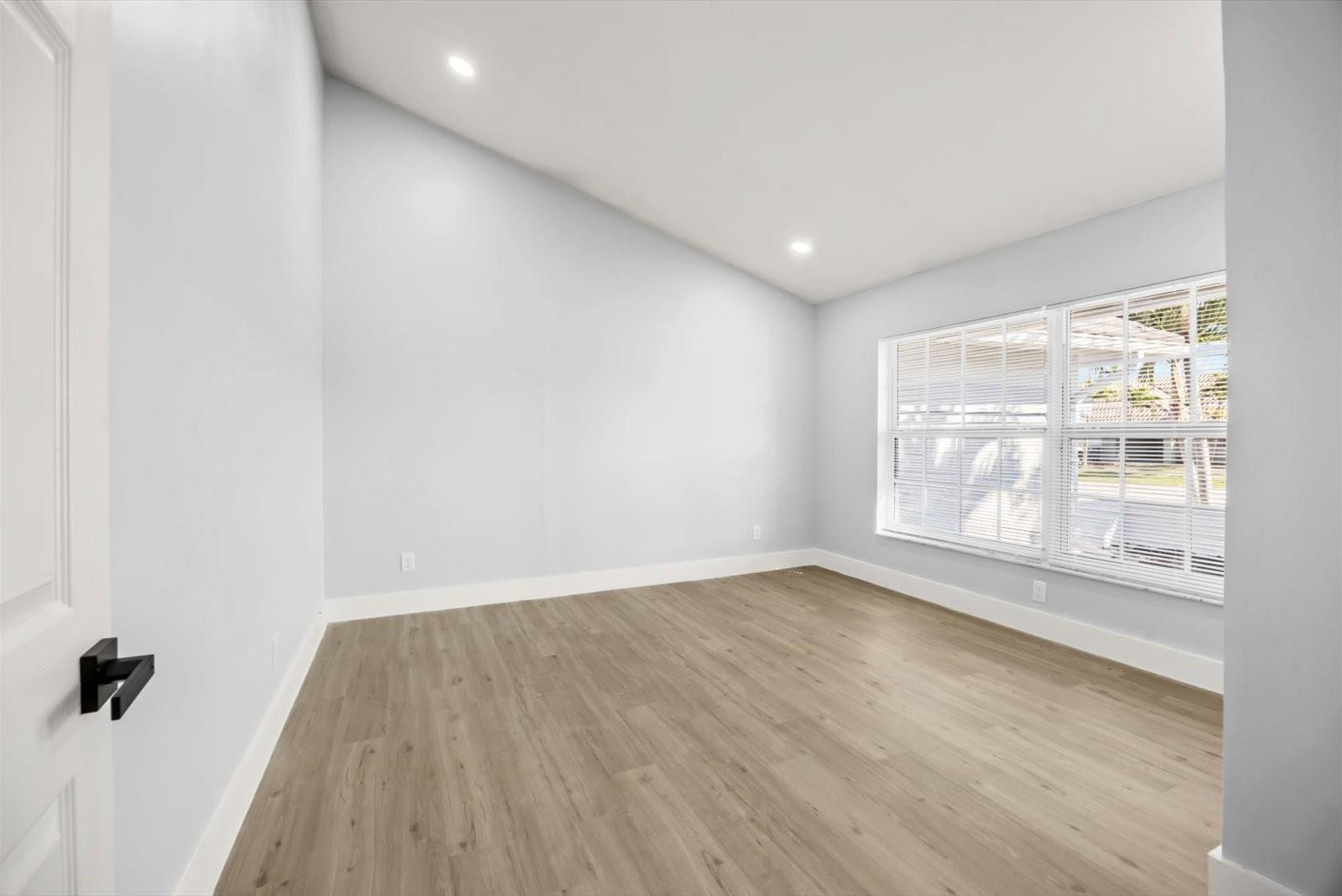 9791 Sun Pointe Dr Boynton Beach, FL 33437