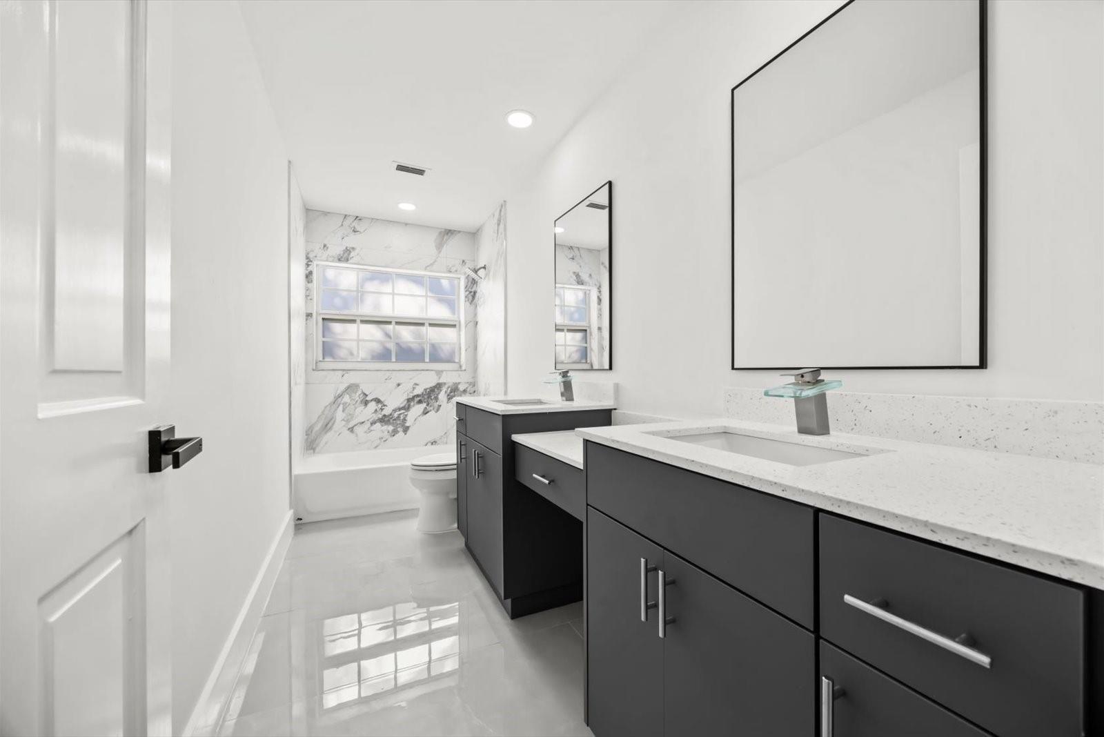 9791 Sun Pointe Dr Boynton Beach, FL 33437