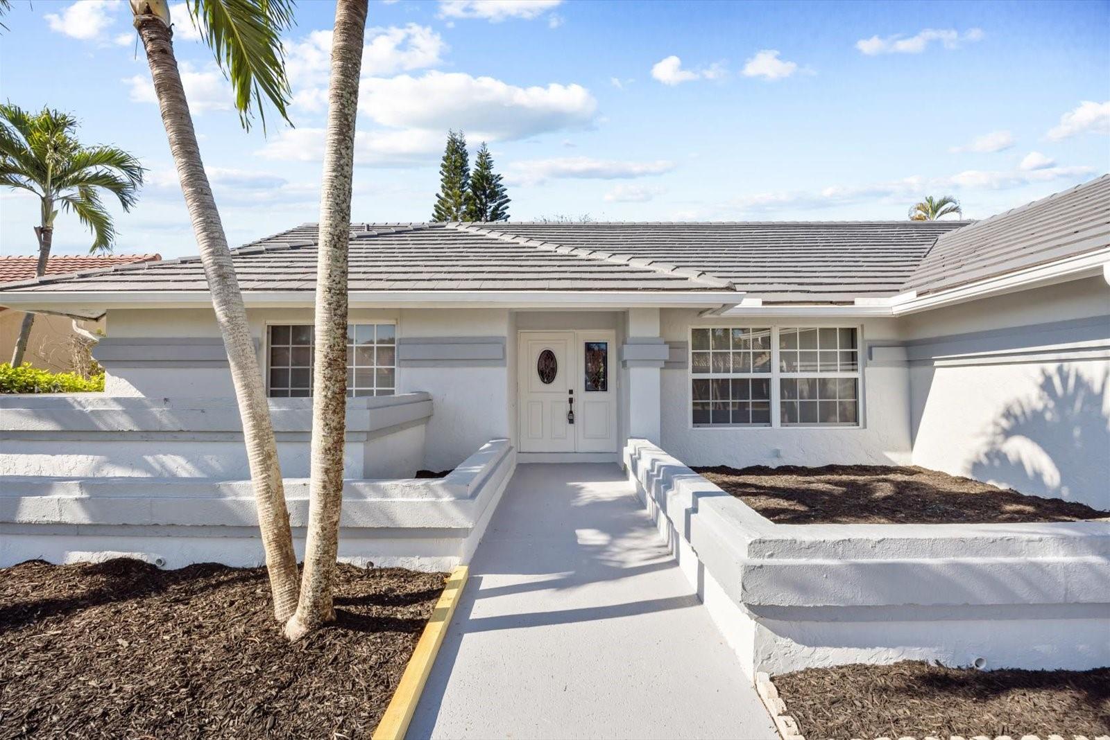 9791 Sun Pointe Dr Boynton Beach, FL 33437