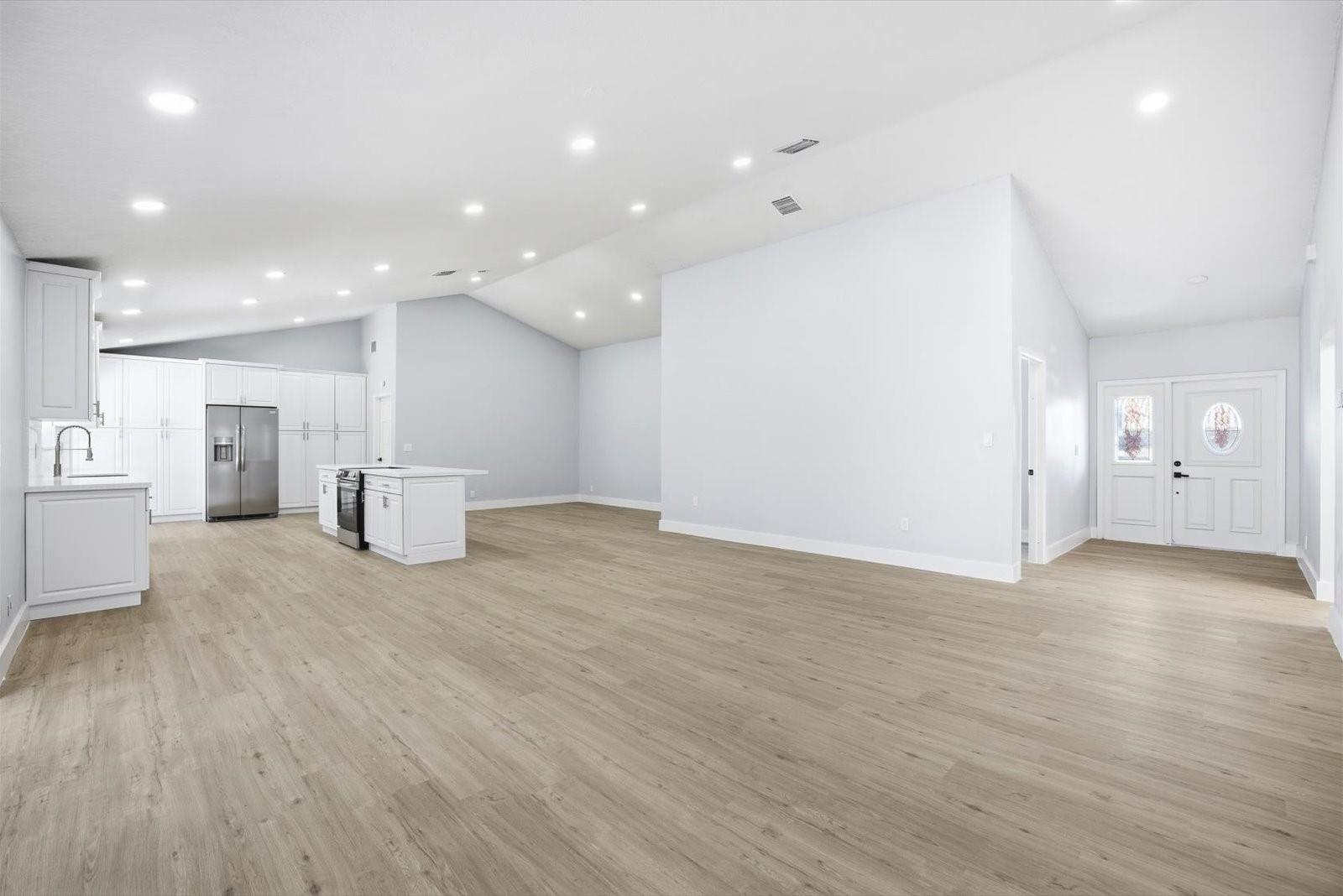 9791 Sun Pointe Dr Boynton Beach, FL 33437