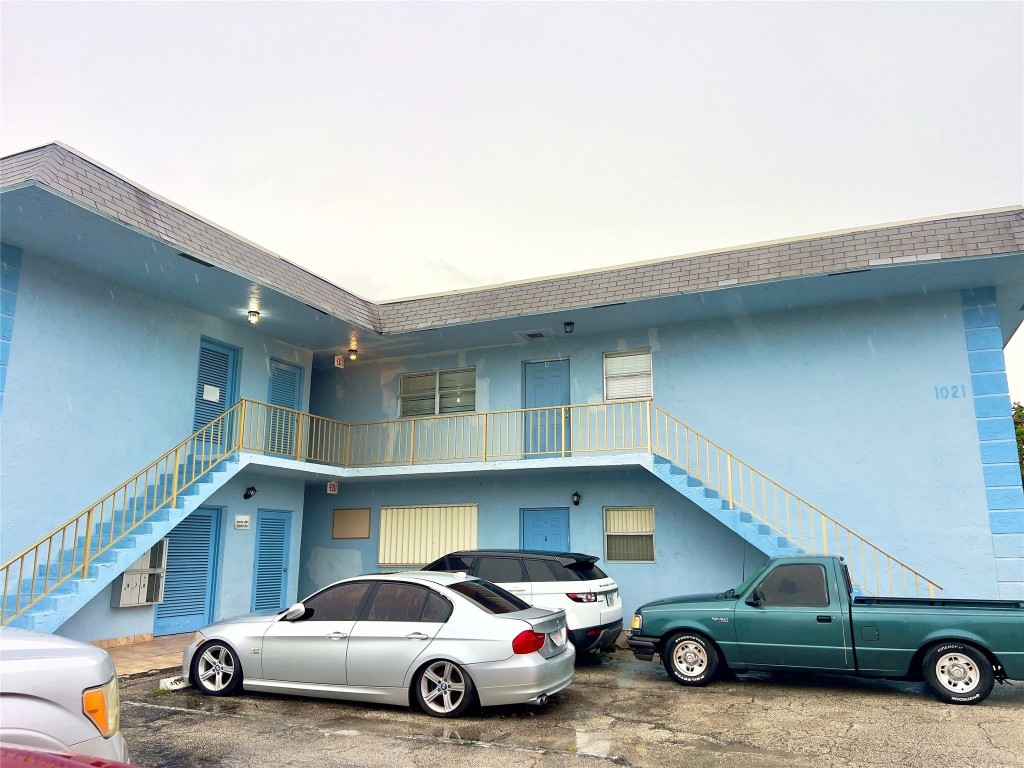1021 NW 45th #4