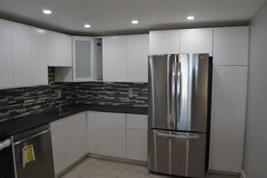 13499 Biscayne #1106