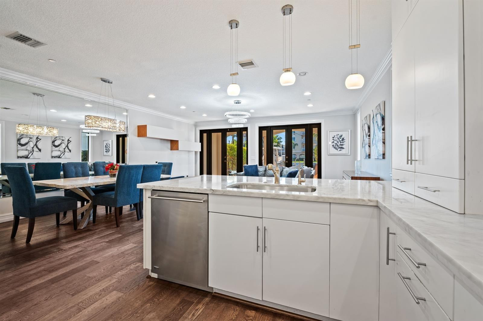 95 Isle Of Venice Fort Lauderdale, FL 33301