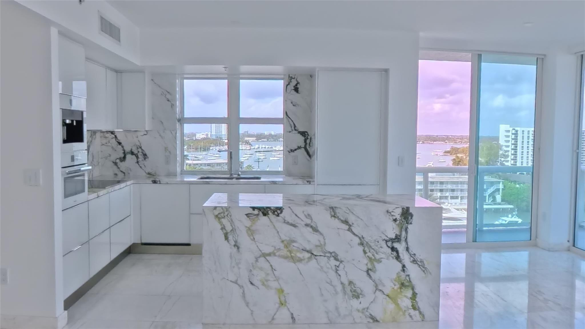 7910 Harbor Is #805 North Bay Village, FL 33141