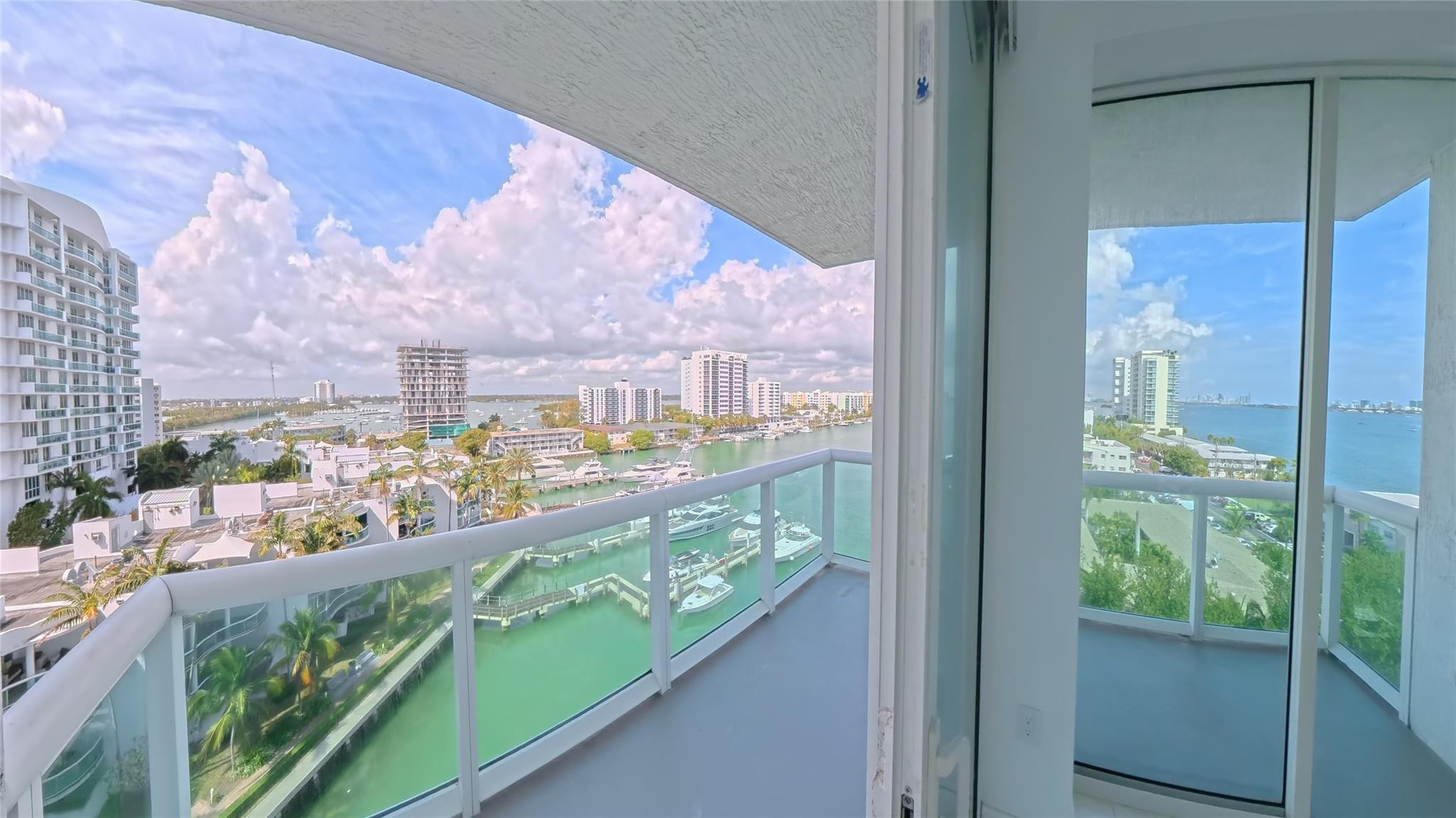 7910 Harbor Is #805 North Bay Village, FL 33141