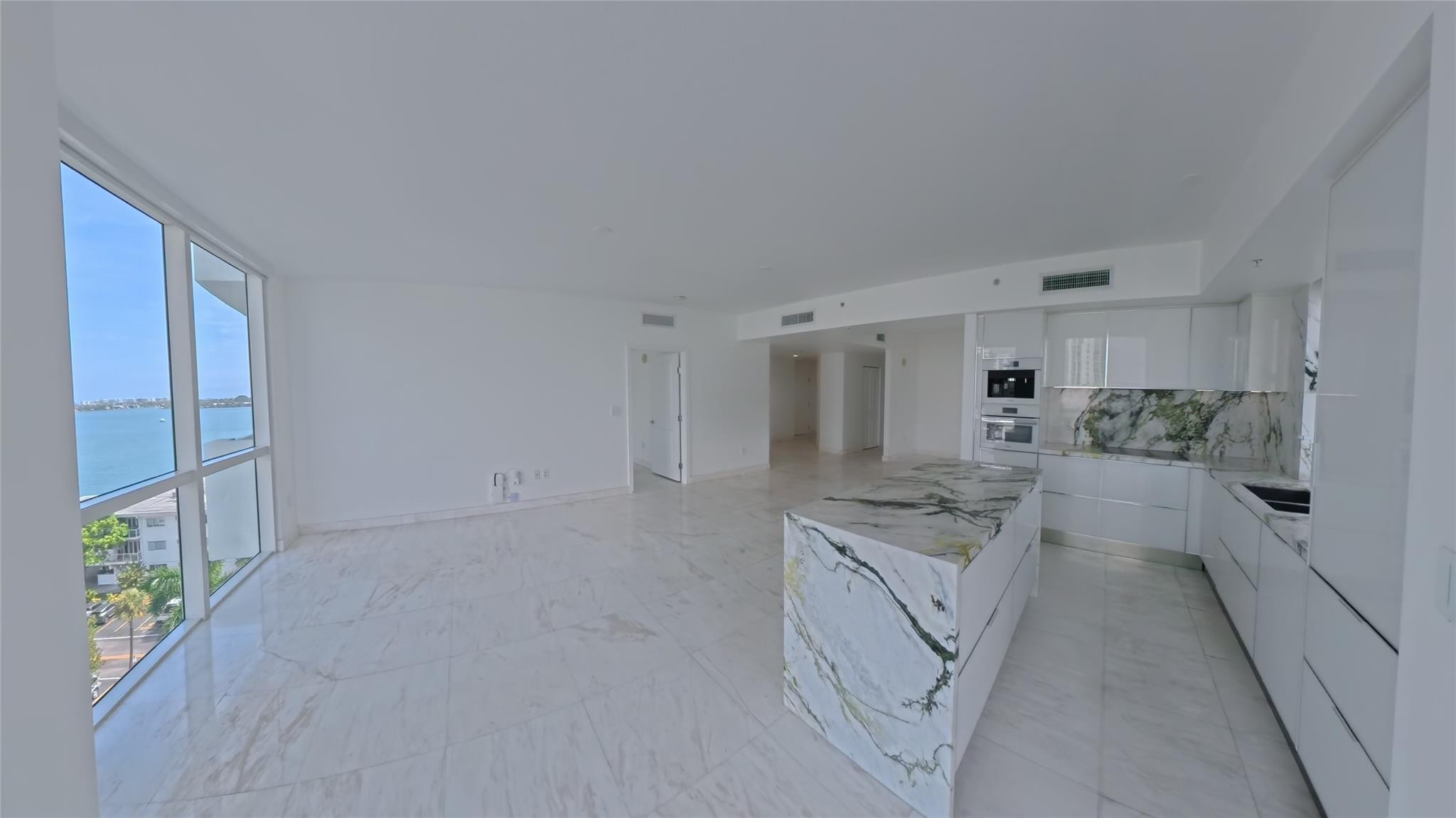 7910 Harbor Is #805 North Bay Village, FL 33141